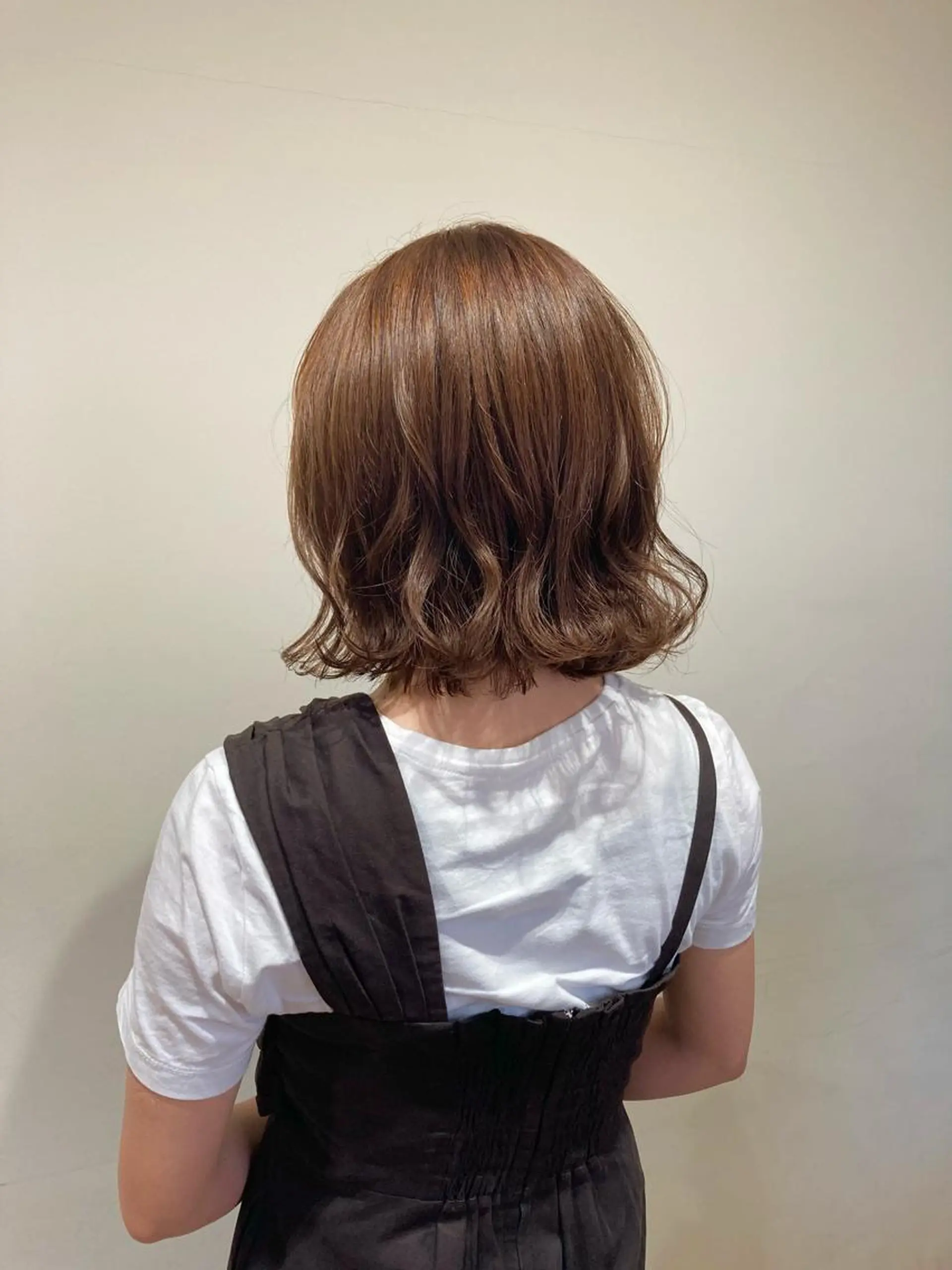 ミディアム ヘアカラー 梅山 美侑のヘアスタイル