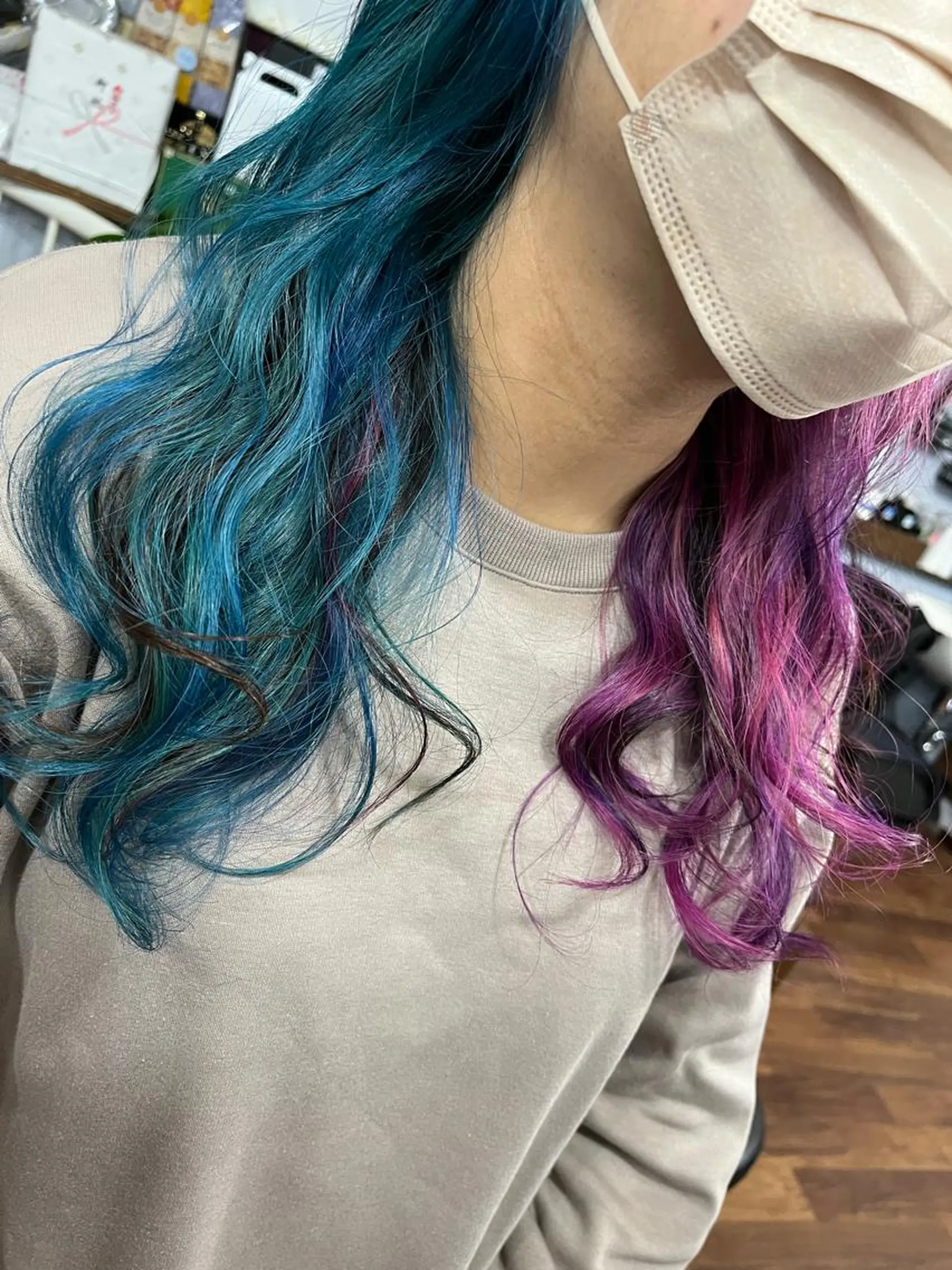 ロング カラー ショートボブ アッシュ バレイヤージュ ミストバング ベージュカラー カット ヘアカラー トリートメント 原宿サロン代表 デザインカラー伊藤卓のヘアスタイル