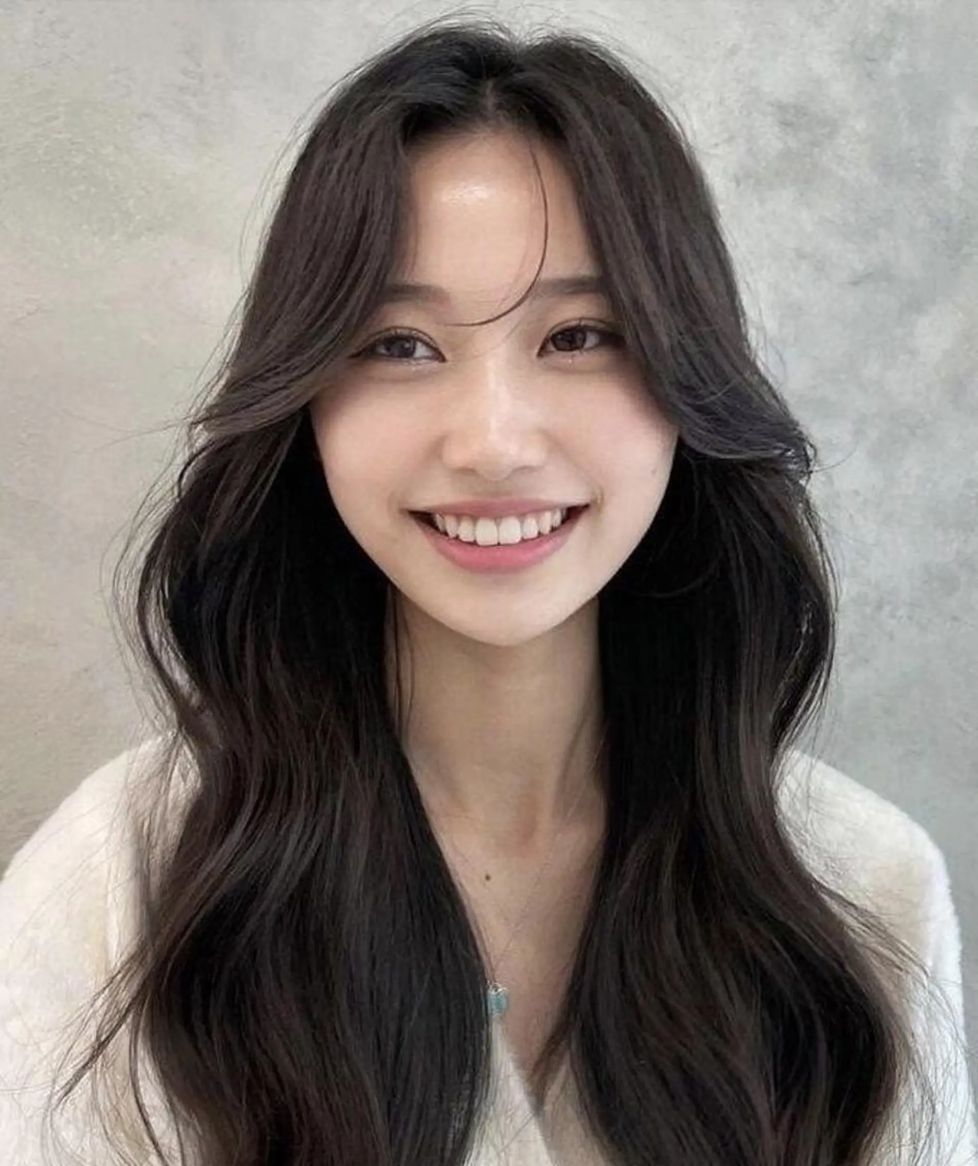ロング 髪質改善 韓国風ヘア レイヤーカット 小顔カット 縮毛矯正 カット ヘアカラー トリートメント 韓国風✨髪質改善✨ 縮毛矯正✨松浦知奈美のヘアスタイル