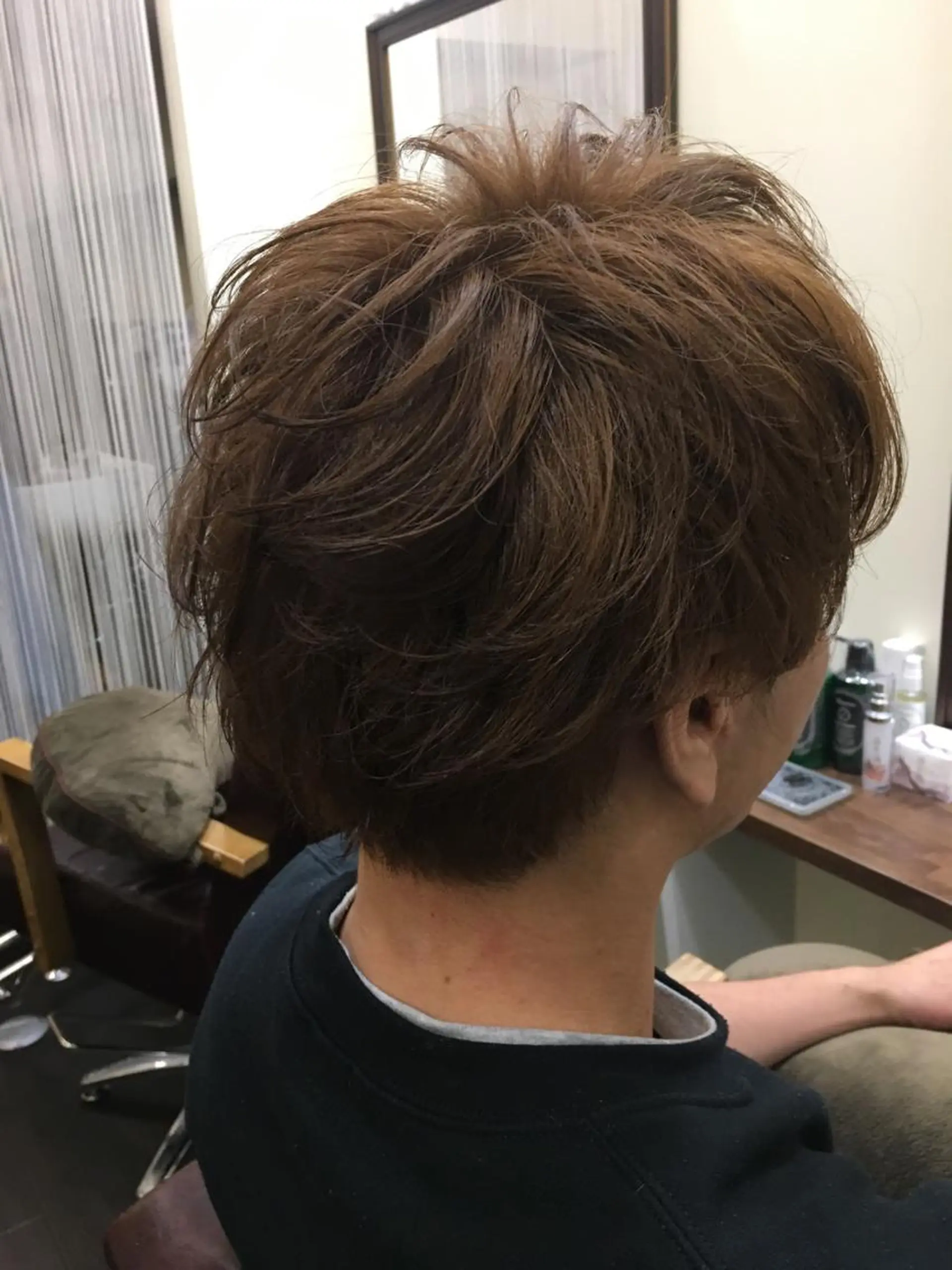 ショート カラー メンズ アッシュ ベージュカラー soto所属・安藤 芽衣のヘアスタイル