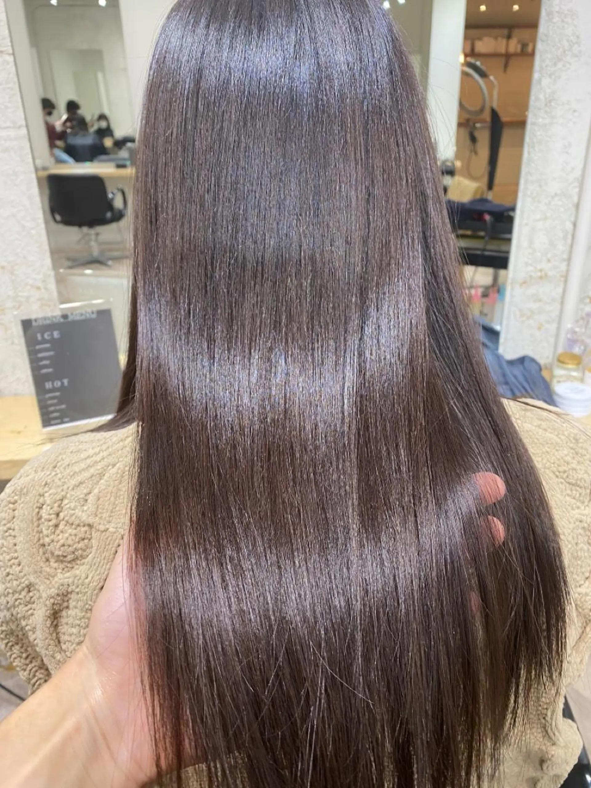 ロング 12月限定クーポン 配布中‼️YUKIのヘアスタイル