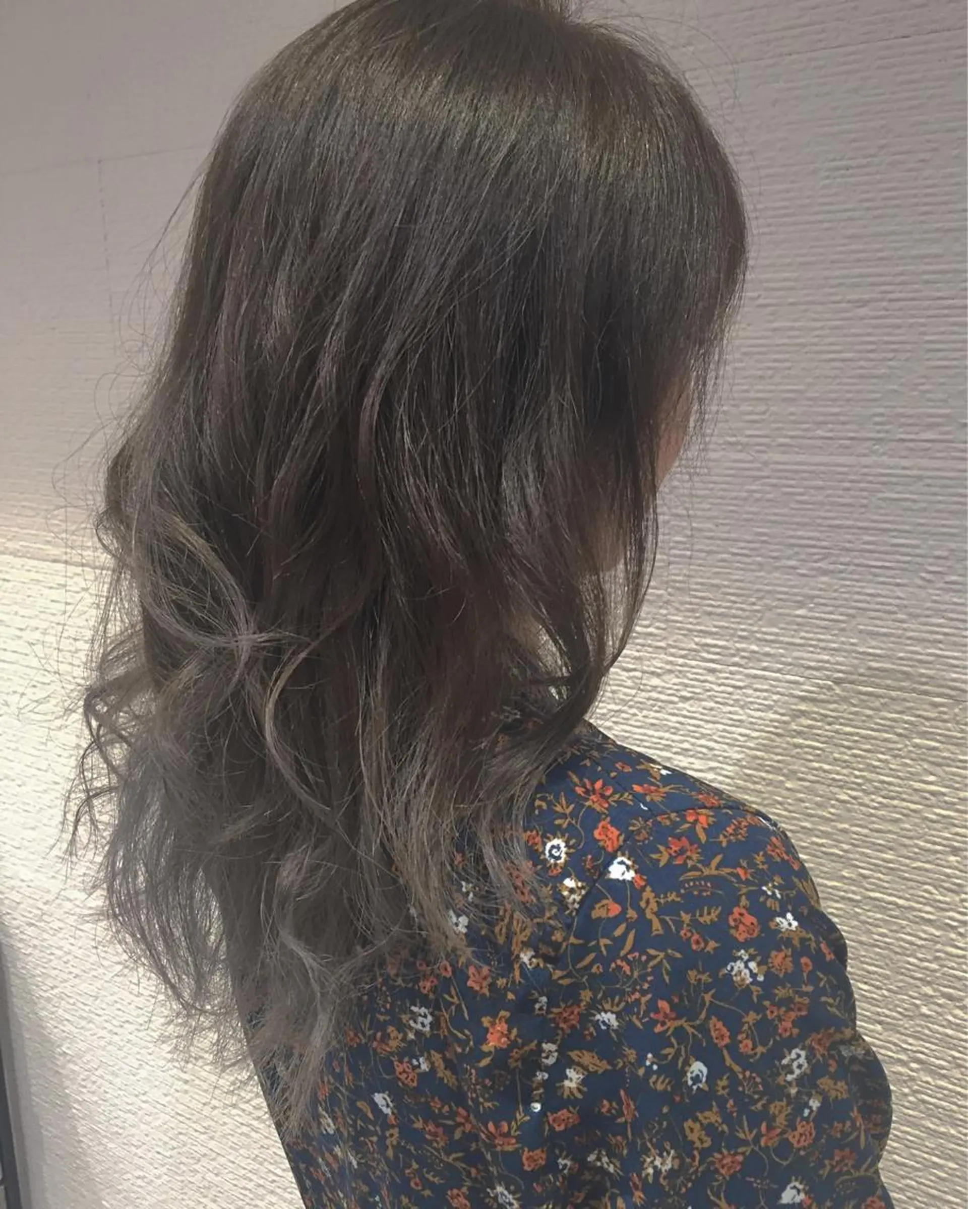 カラー グレージュ 韓国ヘア/耳ツボジュ エリー♡ayumuのヘアスタイル