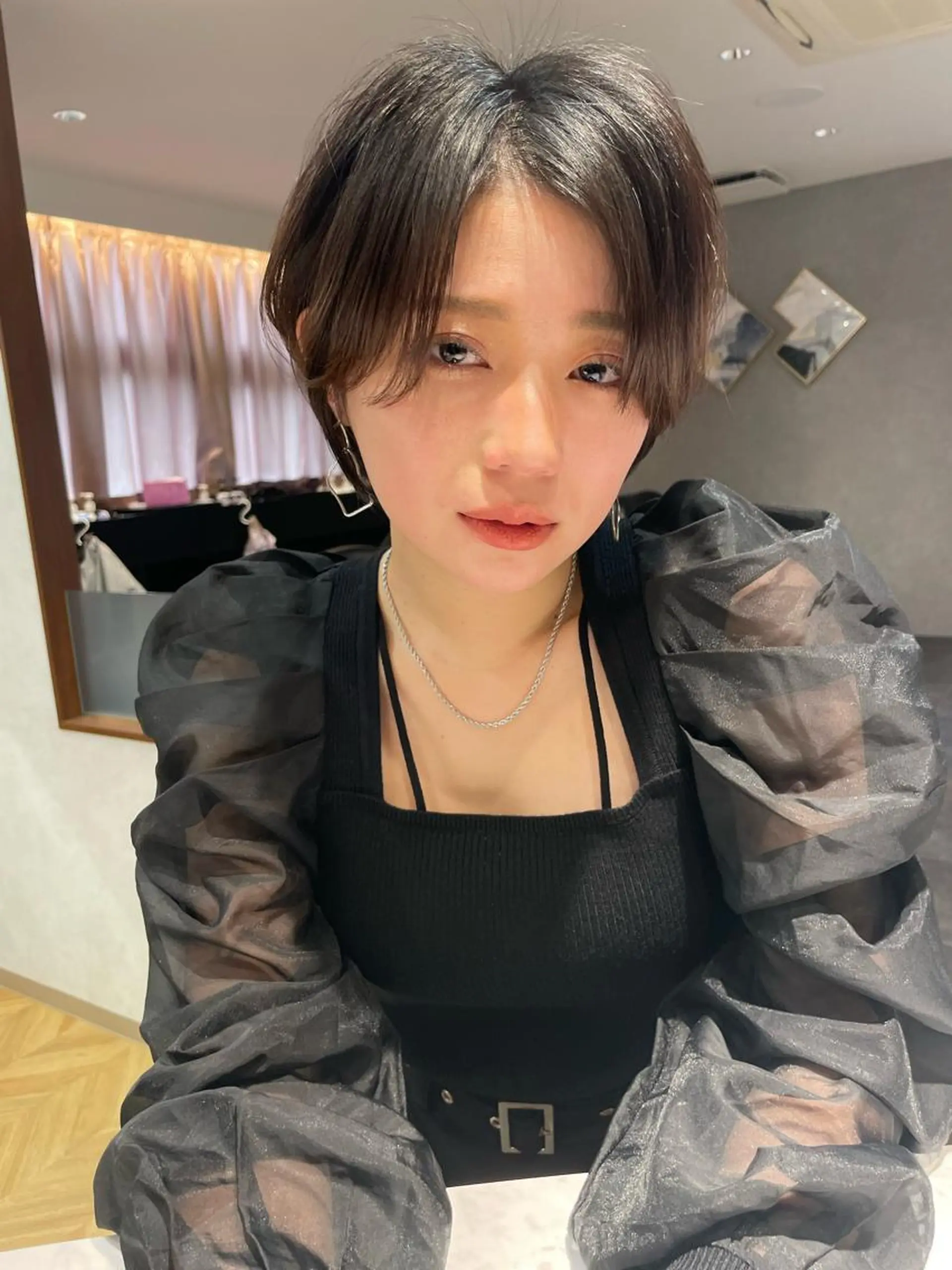 ショート 💛うる艶ハイトーン LEON💛のヘアスタイル