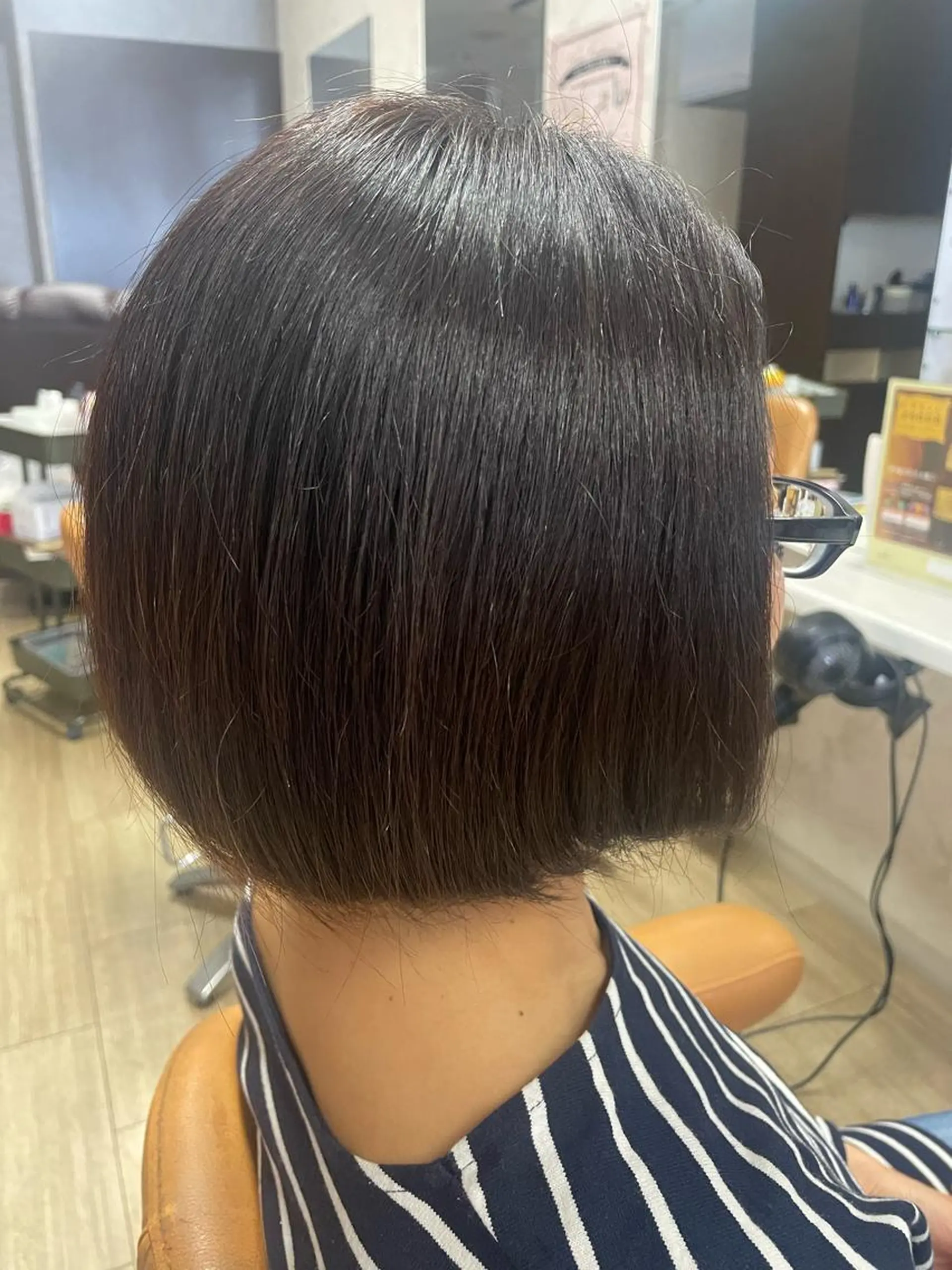 ショート ボブ カット 徳留 もも花のヘアスタイル