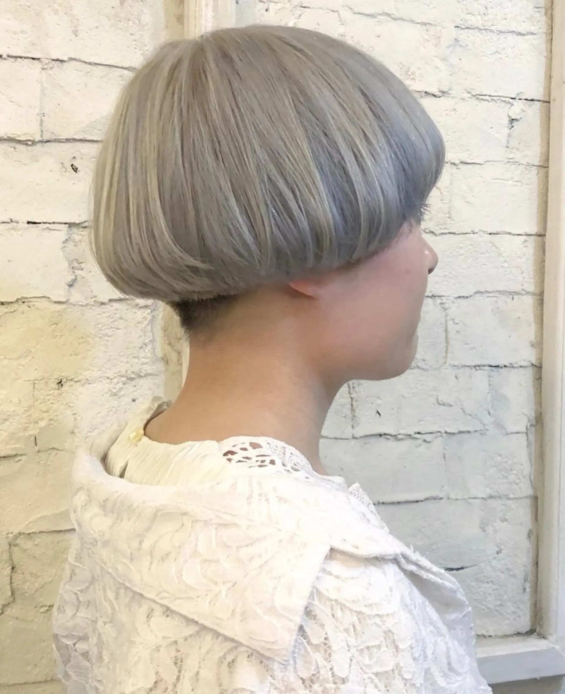 ショート カット ヘアカラー ブリーチ、パーマ 西部笑のヘアスタイル