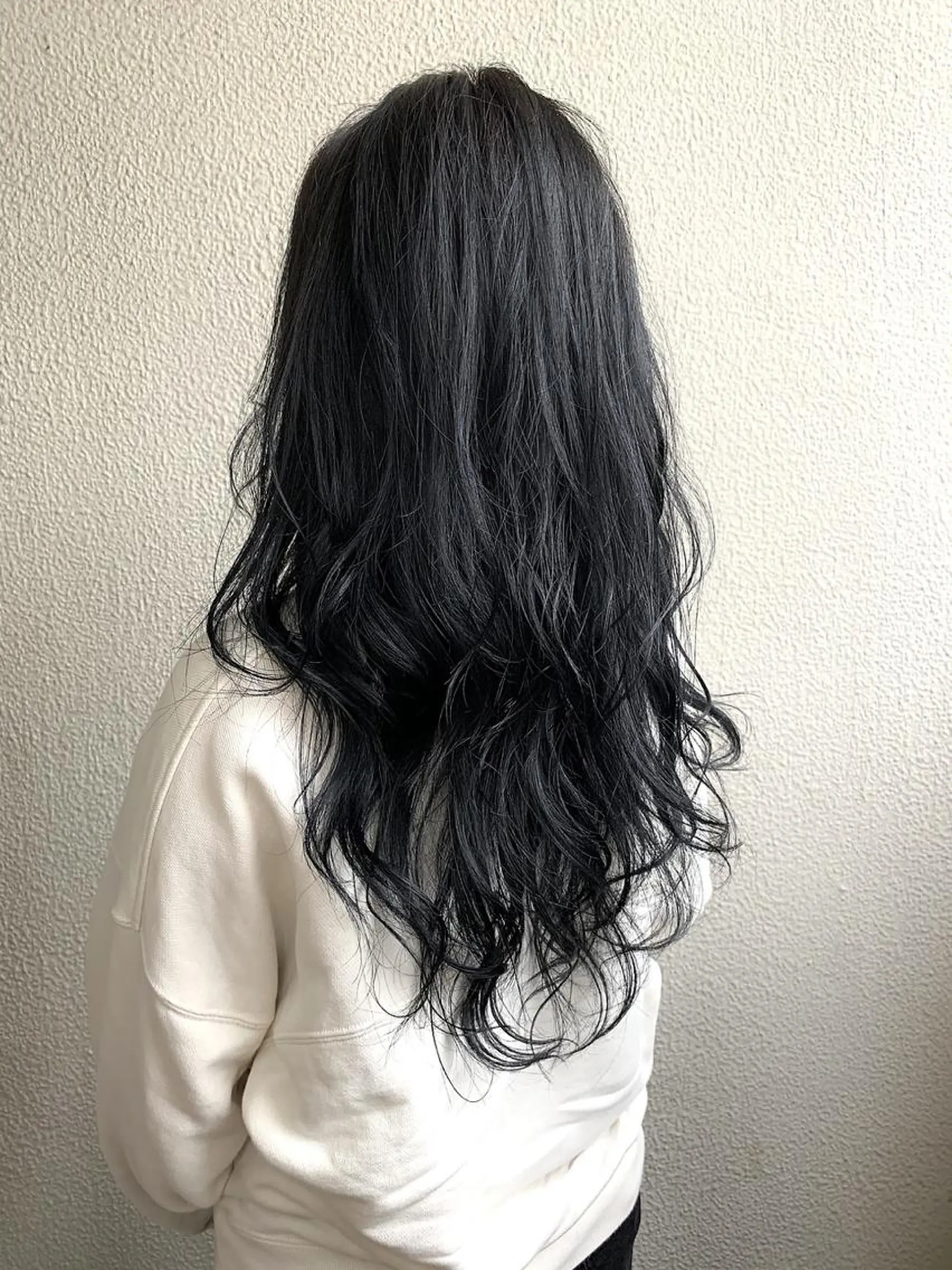カラー スパイキーショート パーマ　具志堅　太志のヘアスタイル