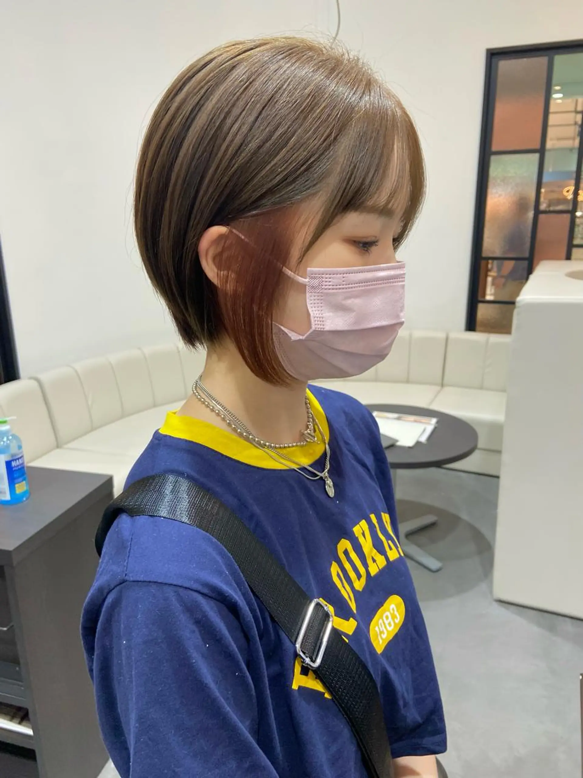 ショート ヘアカラー トリートメント 小倉 愛里のヘアスタイル