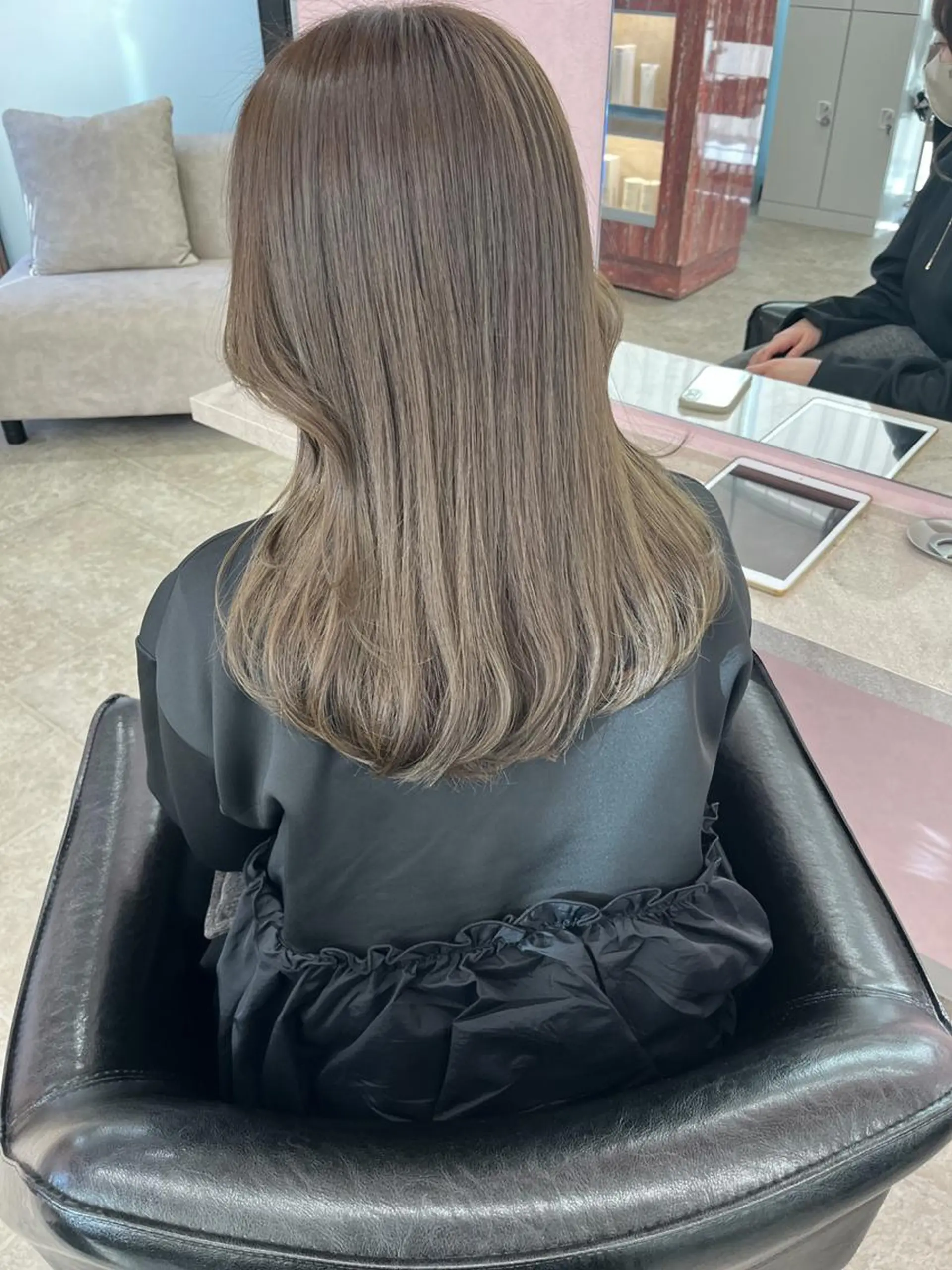 ミディアム カット ヘアカラー MATTY azusaのヘアスタイル