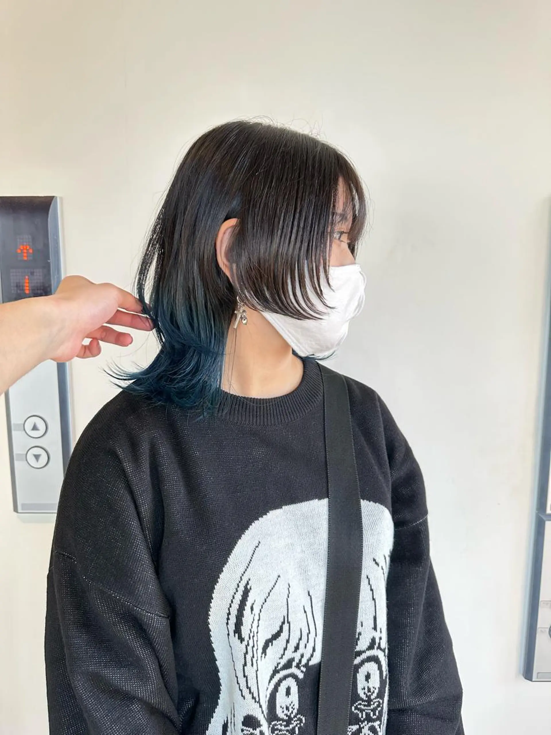 ミディアム ボブ ハッシュカット 姫カット 韓国風ヘア レイヤーカット カット ヘアカラー 大阪ウルフカット ハッシュカットのヘアスタイル