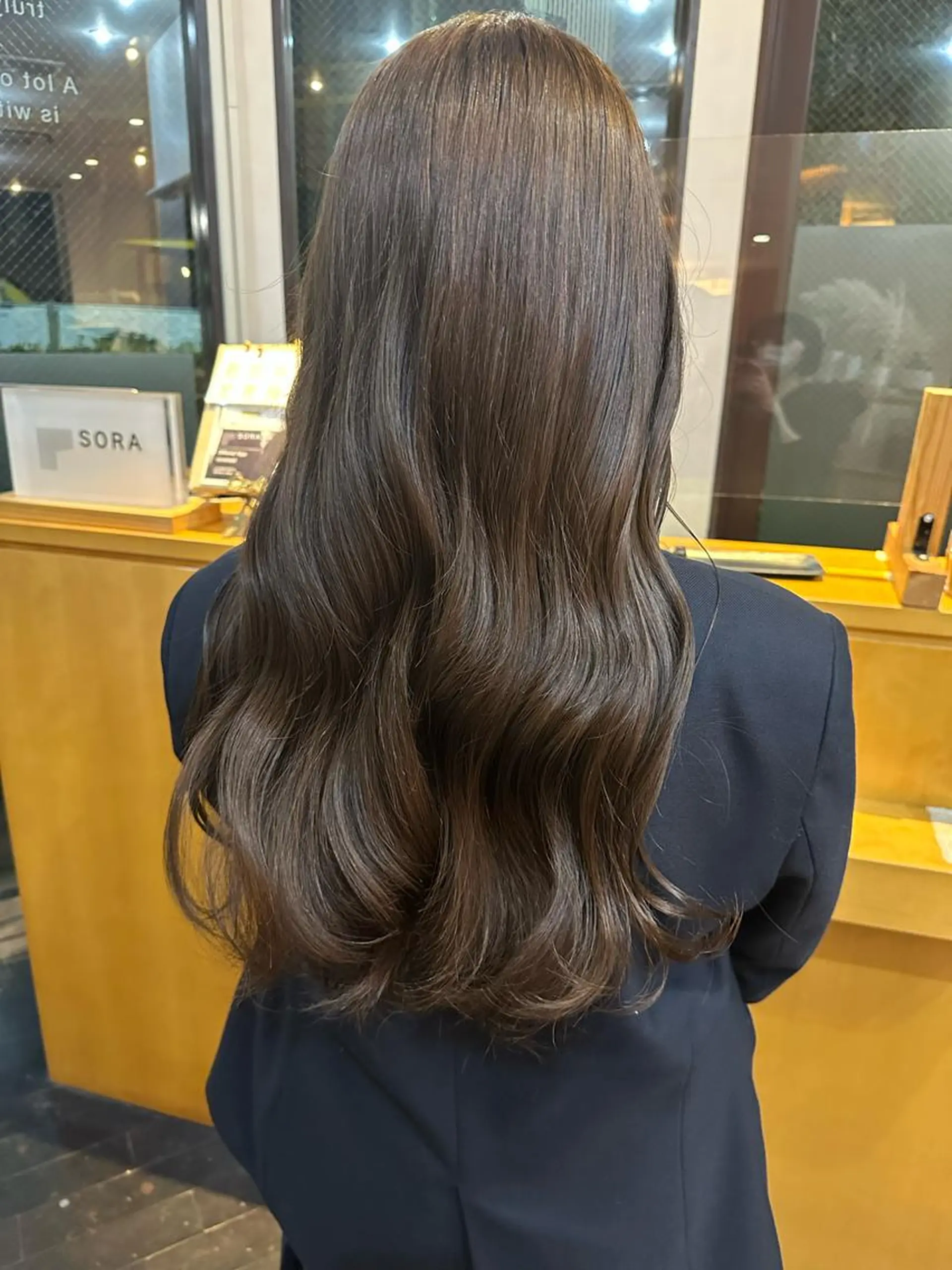 ロング 井上 翠月のヘアスタイル