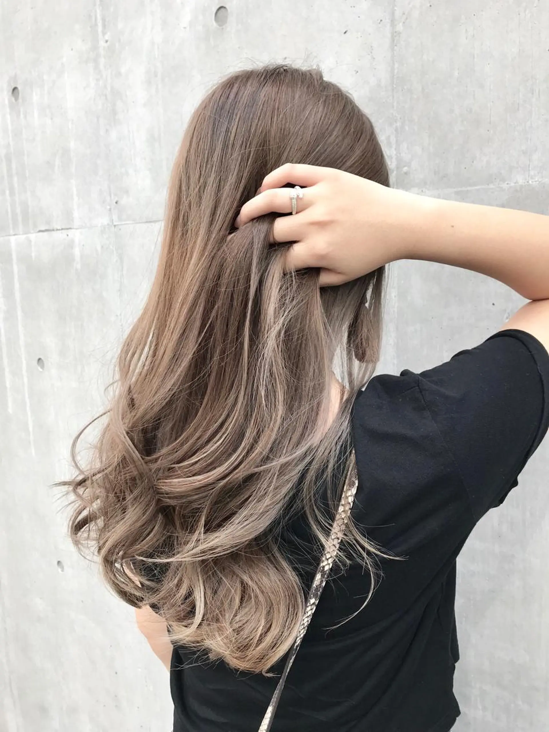 ロング カラー ブリーチ インナーカラー Akua【代表】 Kazumaのヘアスタイル