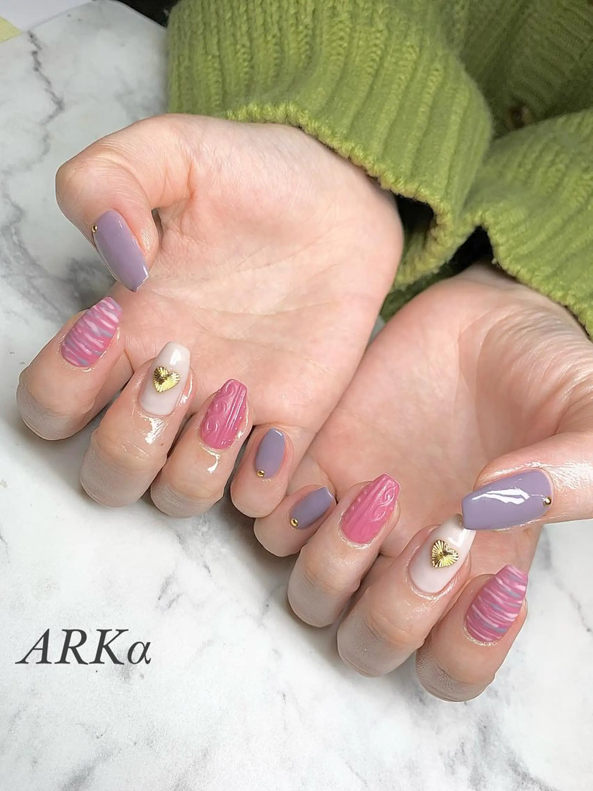 セミロング ネイル ハンドネイル ARKα SHIORIのネイルデザイン