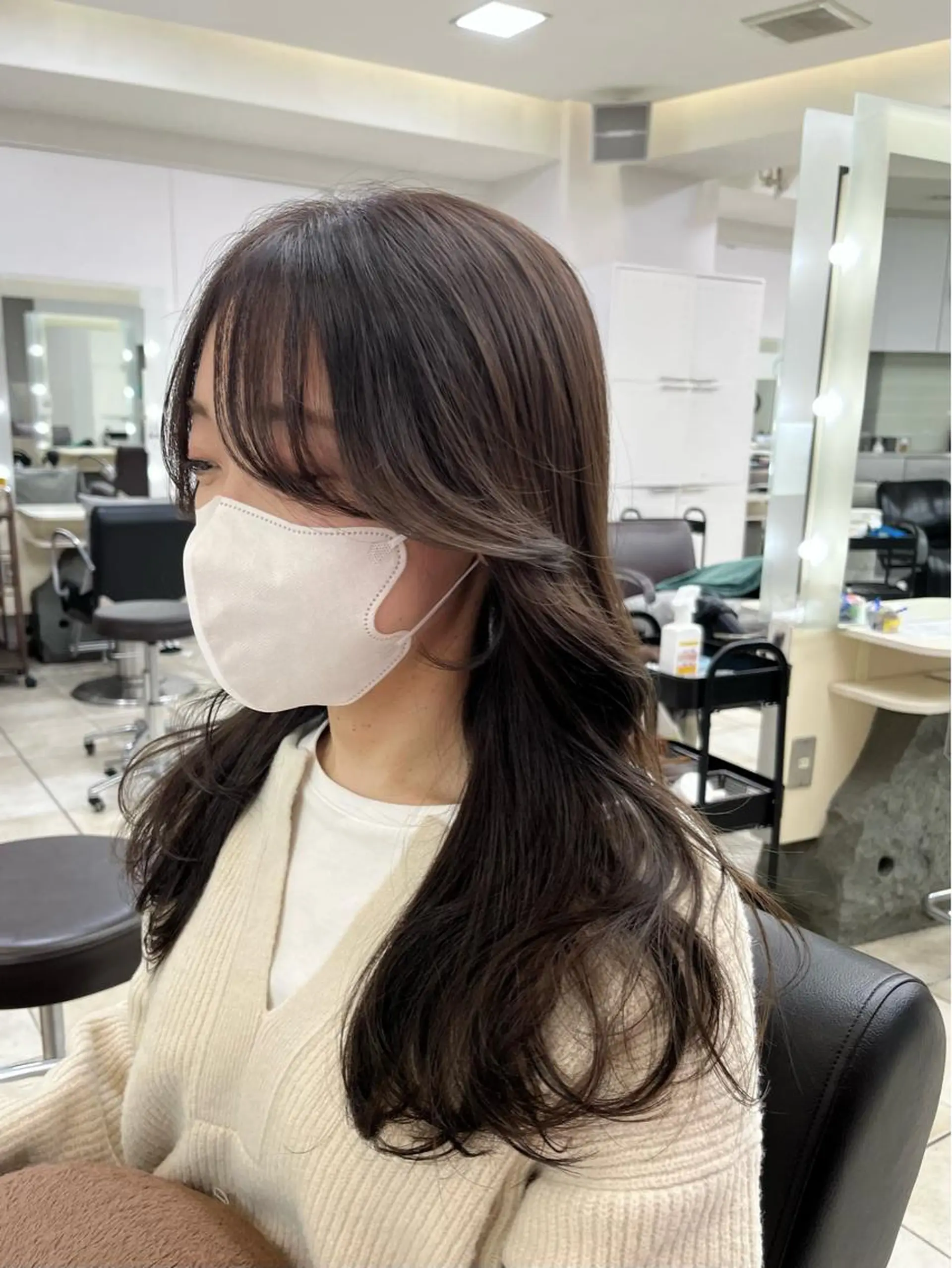 セミロング カラー カット ヘアカラー トリートメント MITSUKI🤍 モテ髪×韓国レイヤーのヘアスタイル