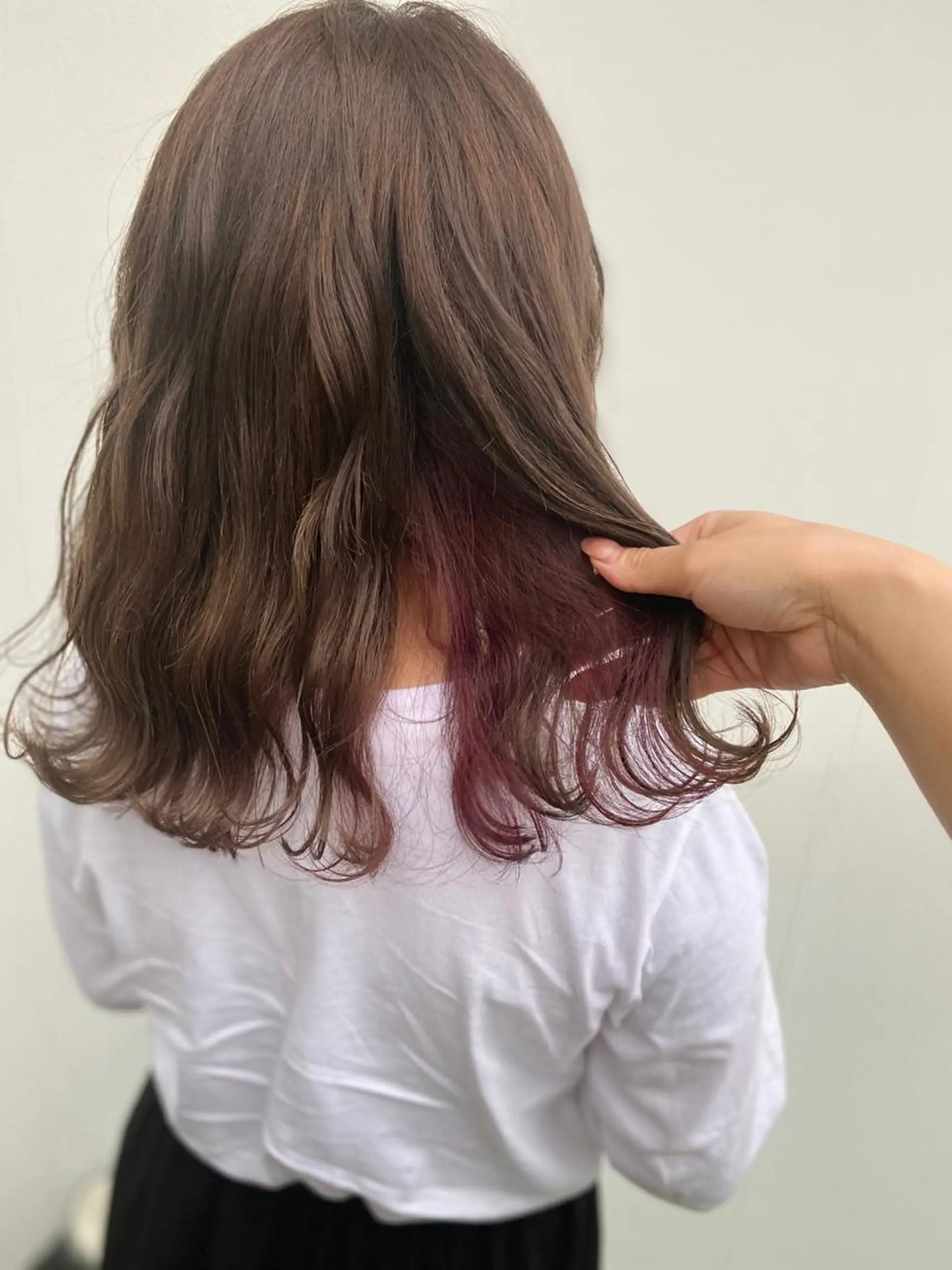セミロング カラー 得本 ゆきのヘアスタイル