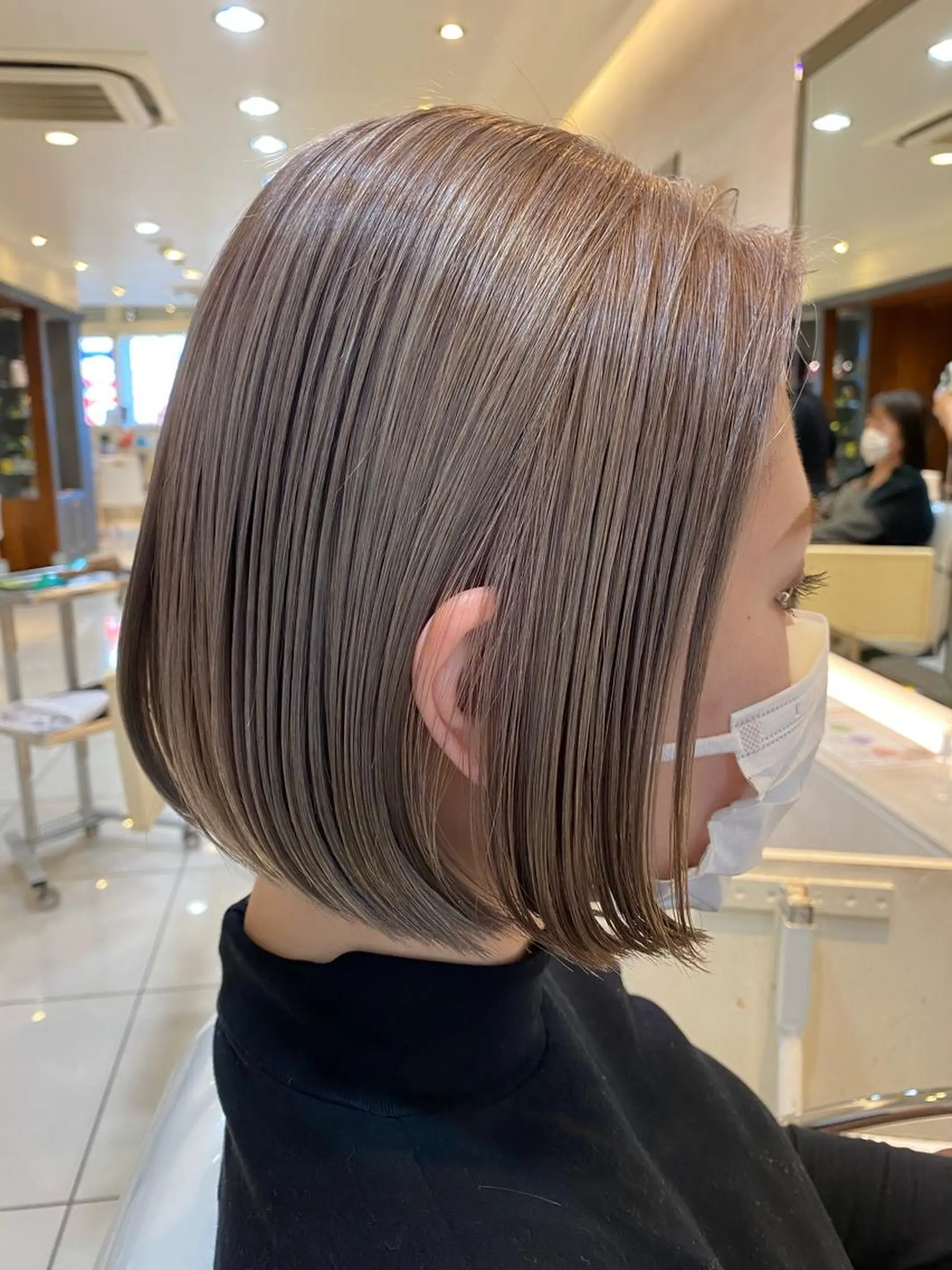 ショート カラー sea's所属・ヒラカホ/矢場町/ ブリーチ/似合わせのヘアスタイル