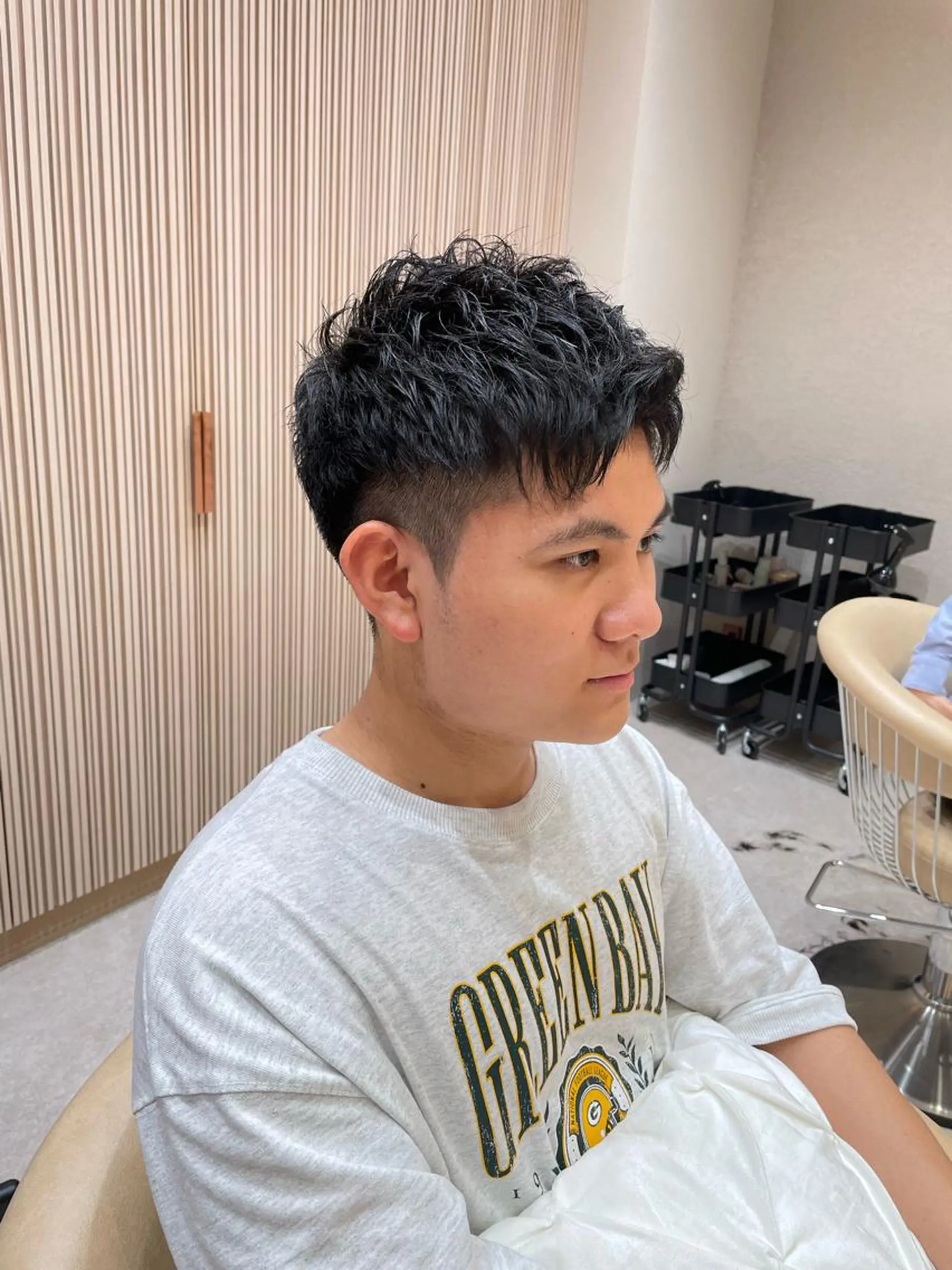 メンズ カット NO.1メンズパーマ メンズ特化　萱原大幹のヘアスタイル