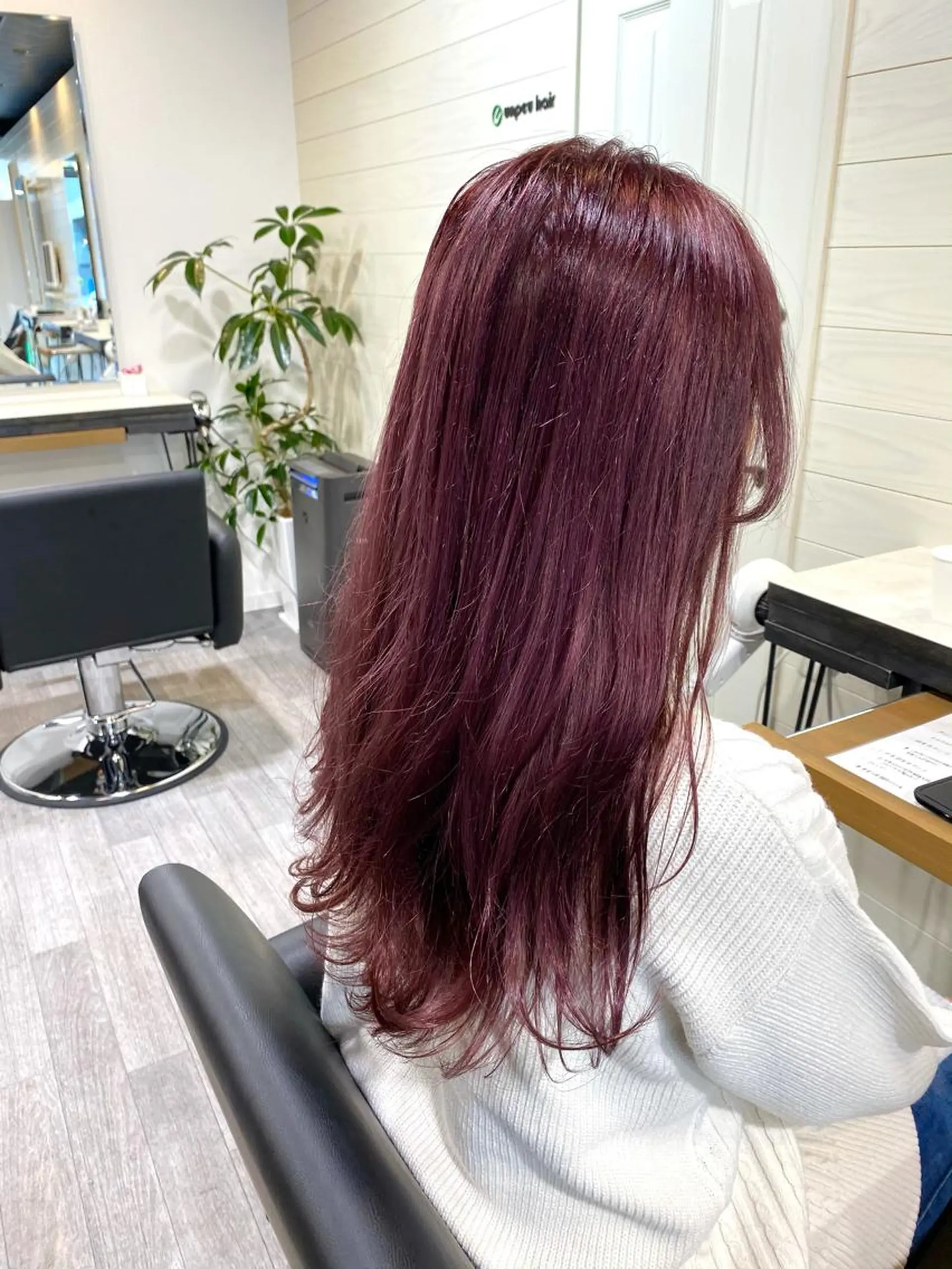 ロング カラー アディクシーカラー バレイヤージュ ブリーチ ケアブリーチ デザインカラー unpeu hair  二条所属・先着1名様限定 カット無料のヘアスタイル