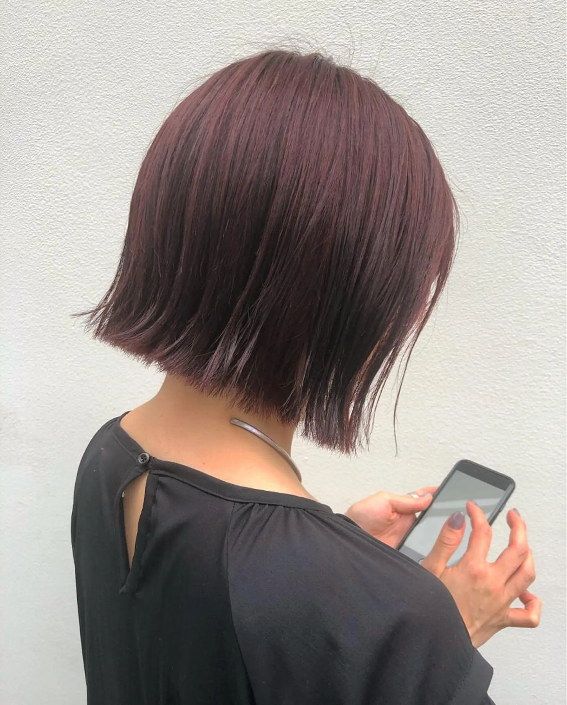 ショート カラー 坂田 友梨奈のヘアスタイル