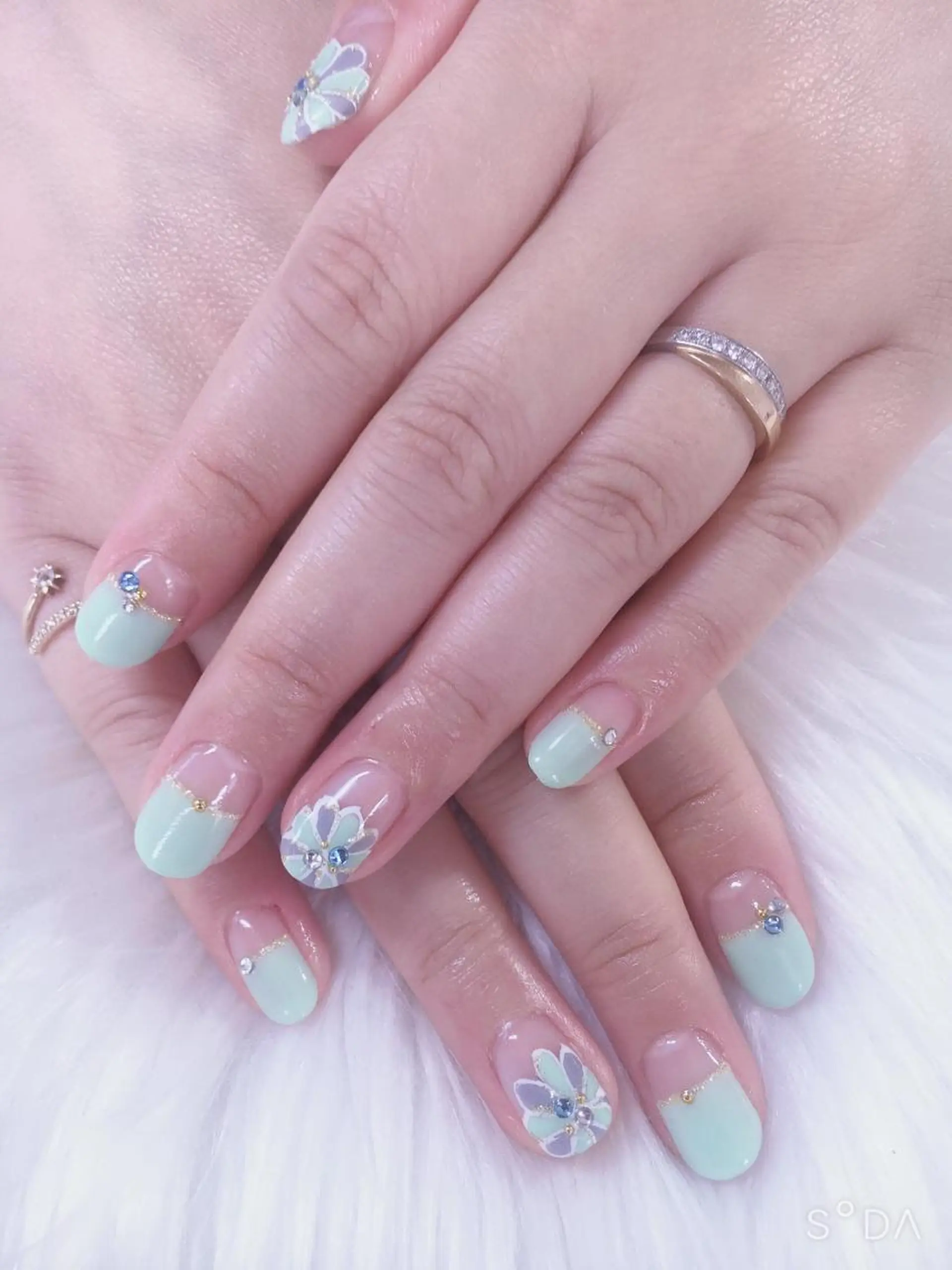 ネイル フレンチネイル ハンドネイル フットネイル miwa ミワのネイルデザイン