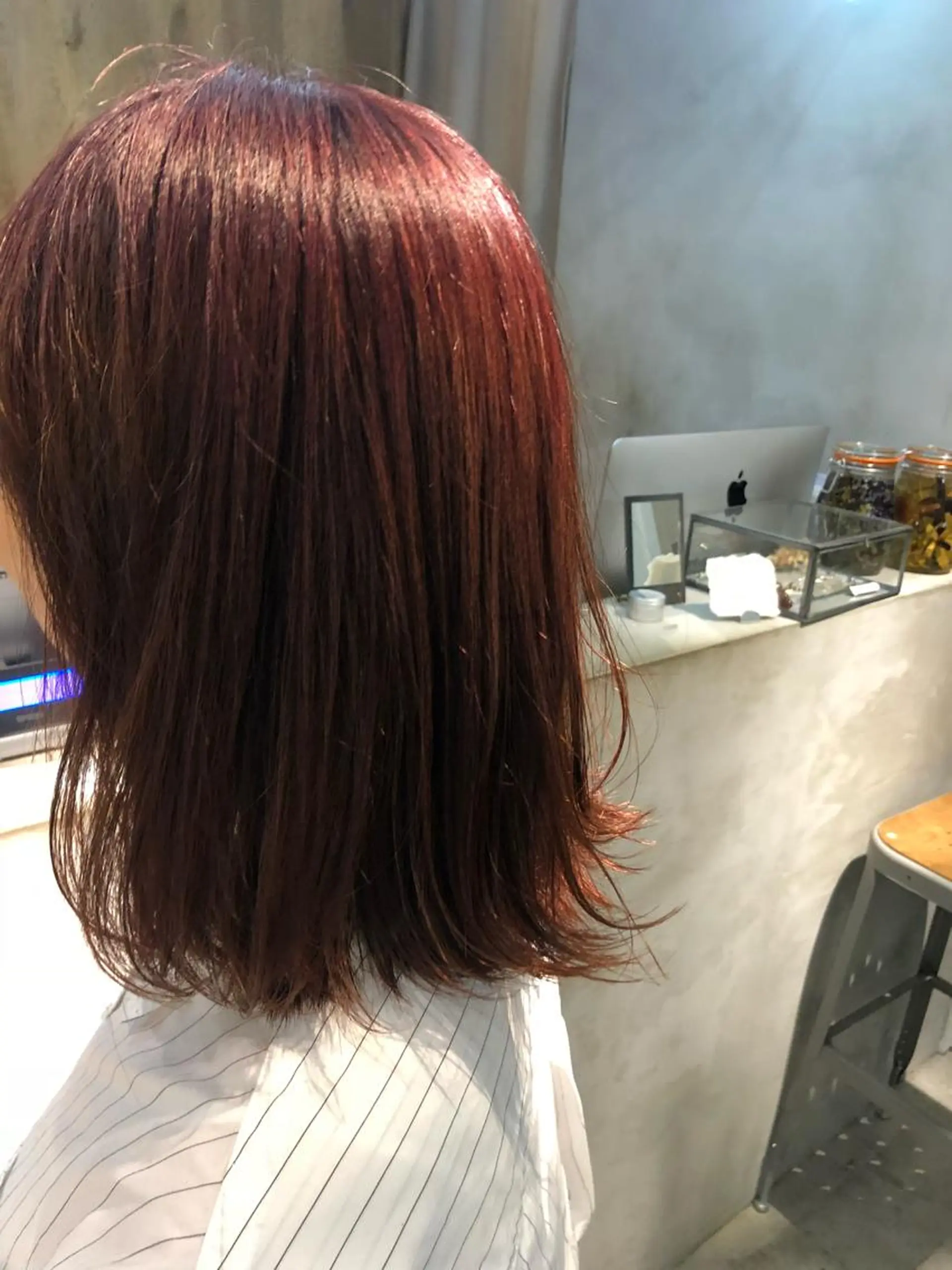 ミディアム カラー salowin三丁目所属・🟩白髪ぼかし/ ショート/ボブ/大司のヘアスタイル