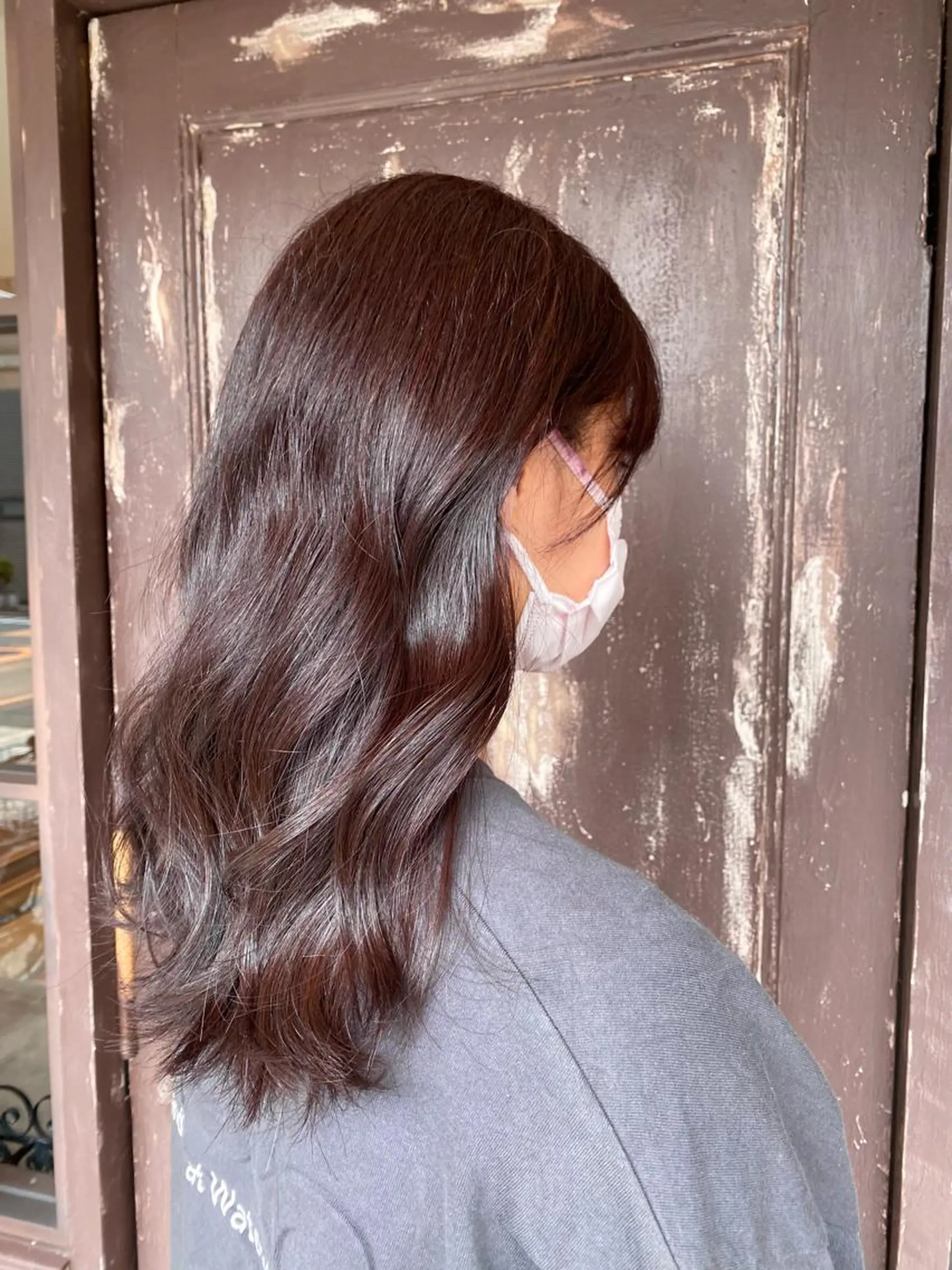 セミロング カラー ブラウンカラー ピンクカラー ピンクブラウン ヘアカラー 川越 輝梨奈のヘアスタイル