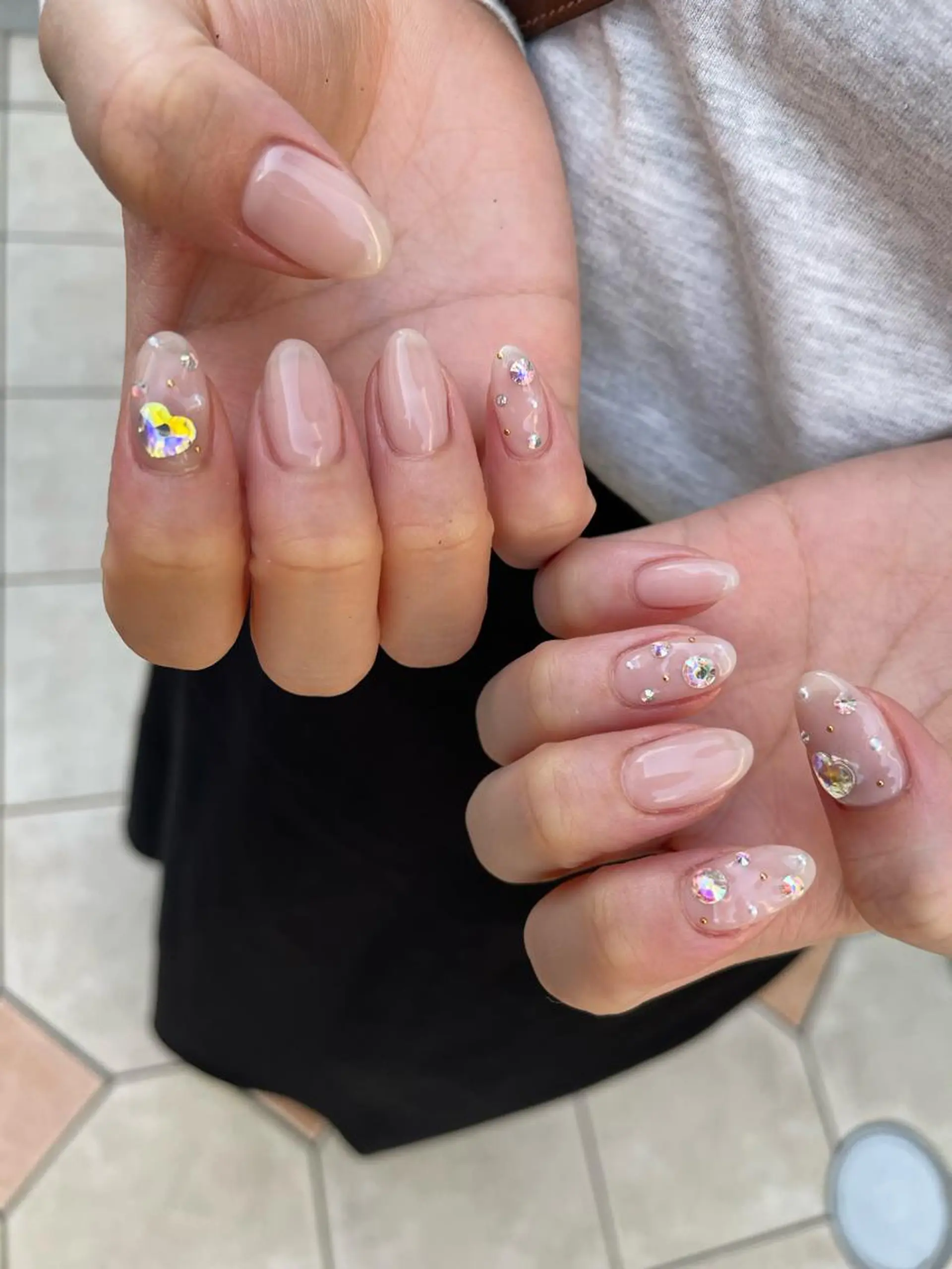 ロング カラー ヘアアレンジ キッズ ネイル マツエク・マツパ アイブロウ 福田 加奈のネイルデザイン