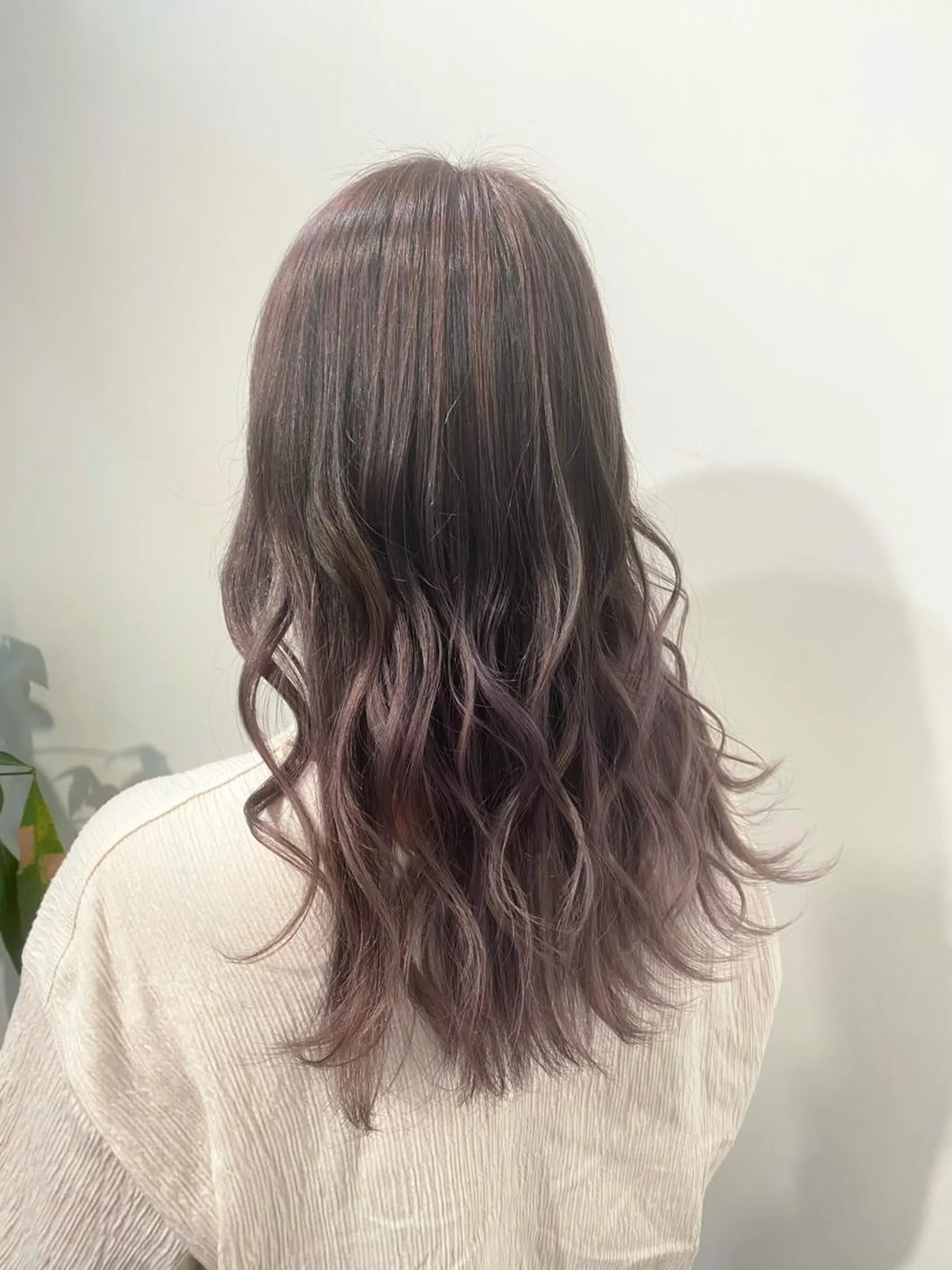 カラー バレイヤージュ グレージュ ラベンダーカラー ラベンダーグレージュ ラベンダーグレー 🎀暖色/ ピンク🎀seinaのヘアスタイル