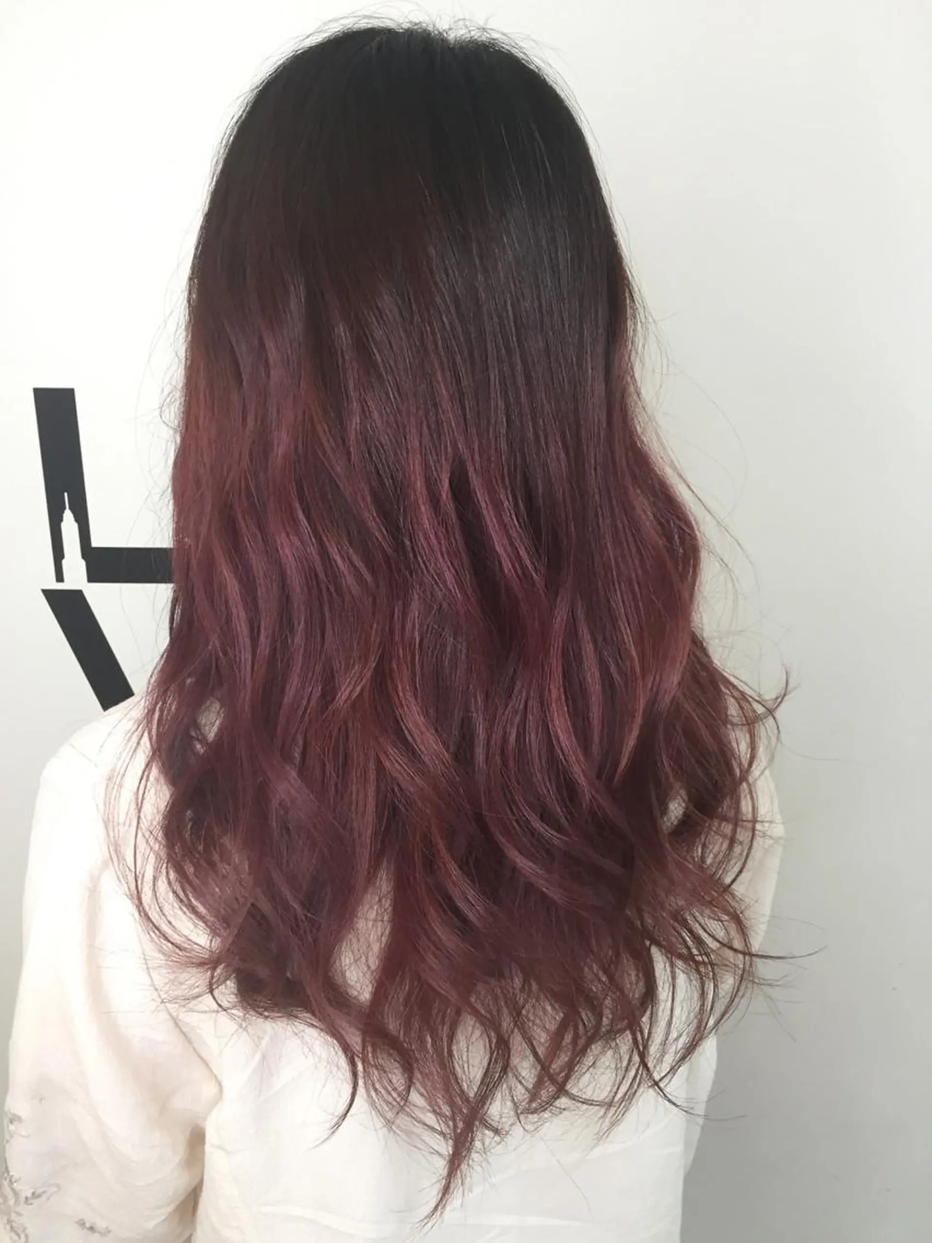 セミロング カラー グラデーションカラー ピンクカラー ✂️小顔カット✂️ 山本有紀のヘアスタイル