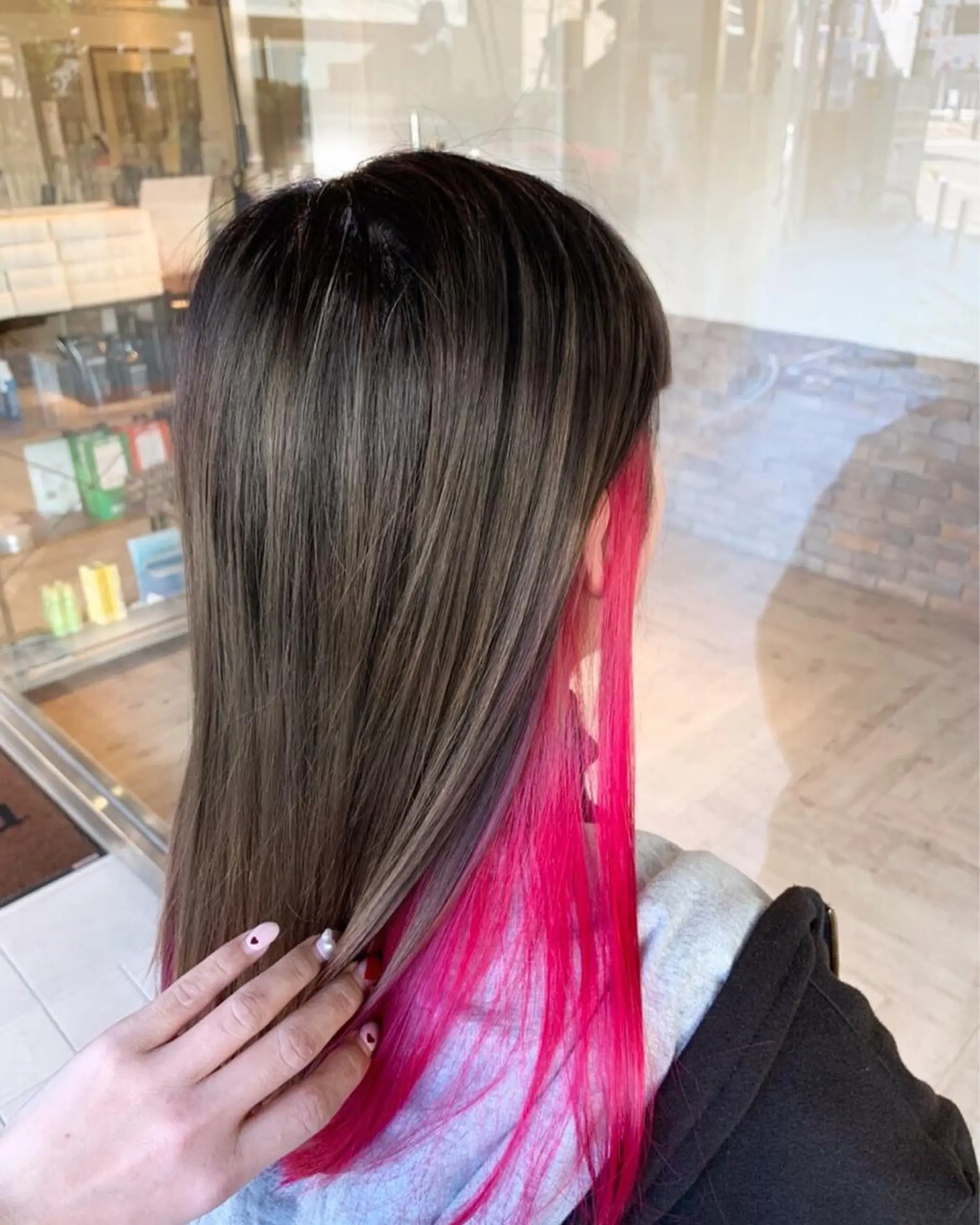 カラー 山本 鮎里のマツエク・マツパデザイン