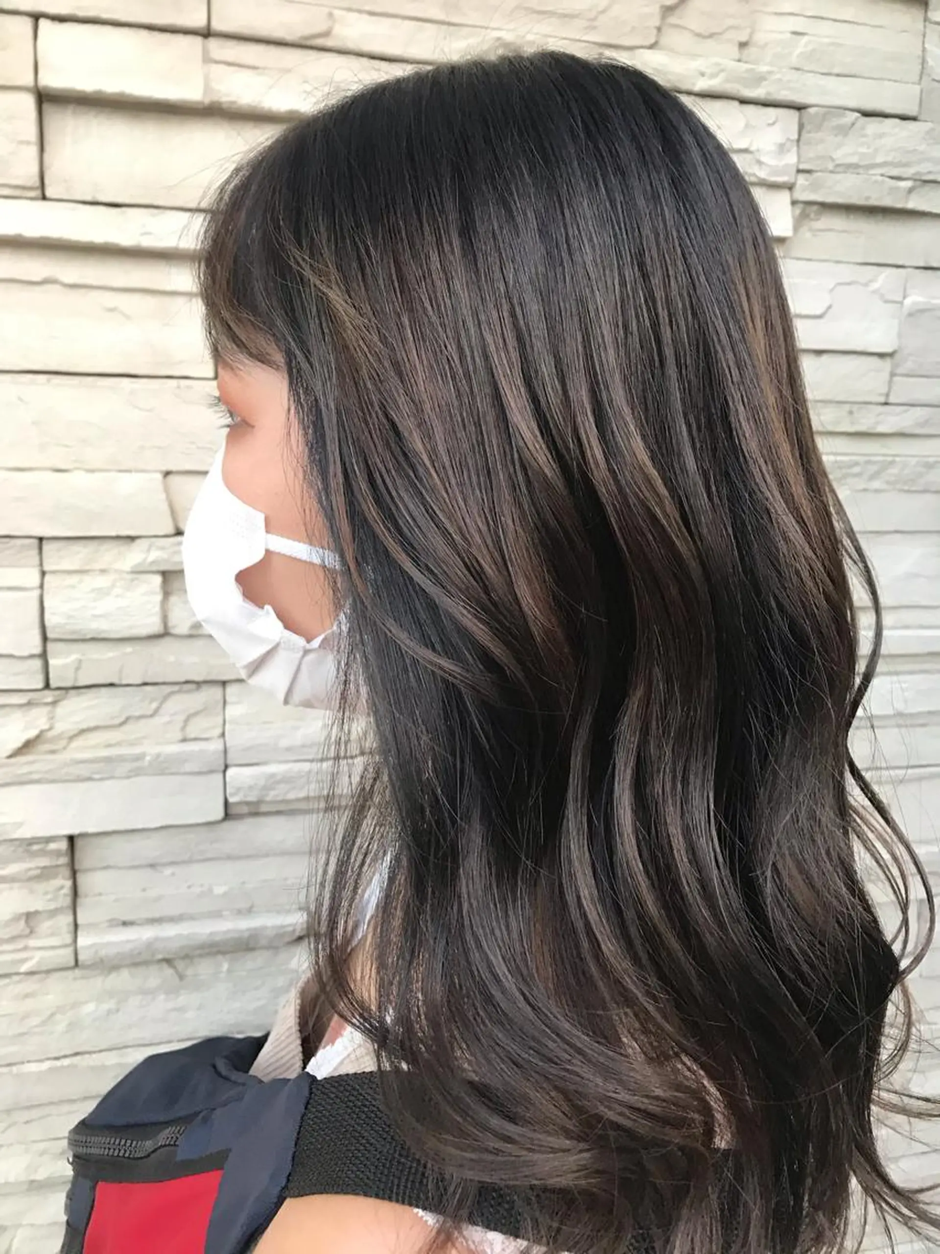 セミロング カラー 透明感カラーブリーチ 🌼シゲモトアヤ🌼のヘアスタイル
