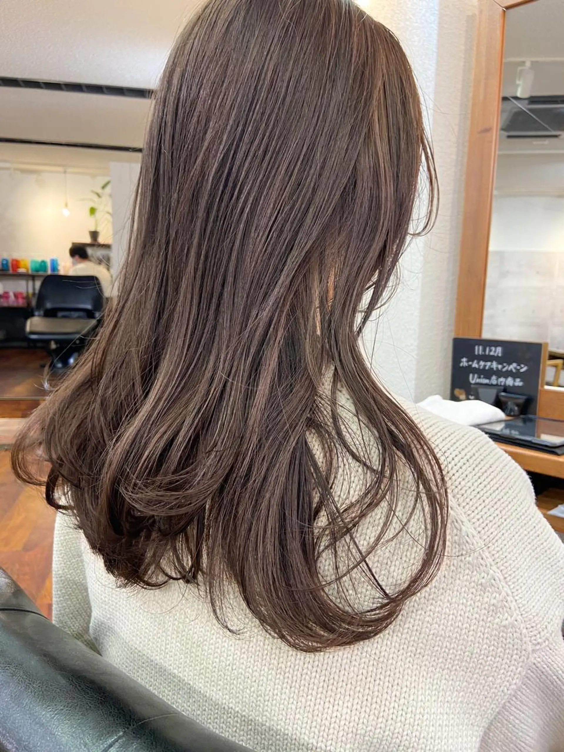 セミロング カラー アッシュ ケアカラー 透明感カラー ハイライトカラー インナーカラー 岡本康平/ボブ /ブリーチ/レイヤーのヘアスタイル