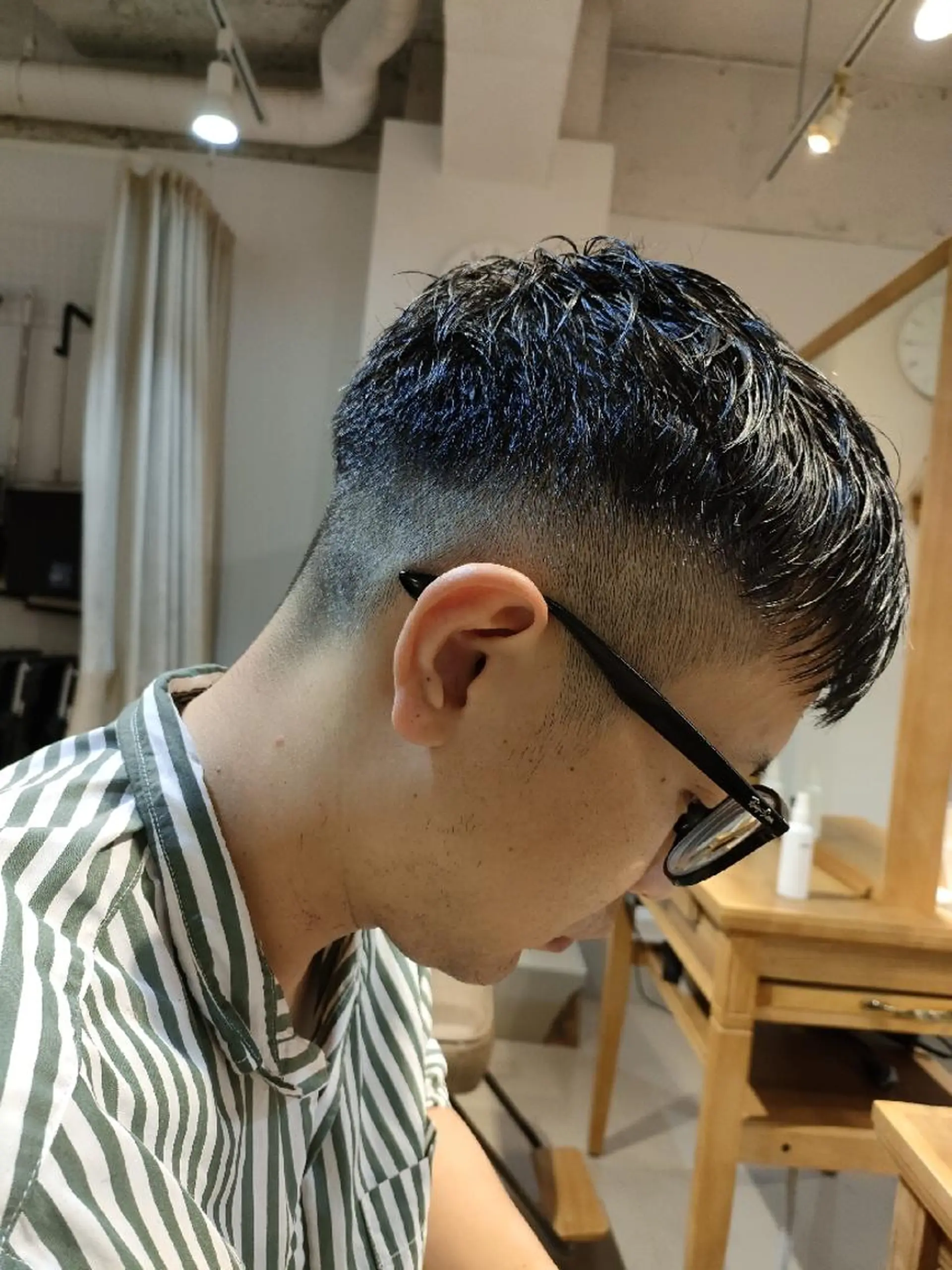 ショート ⭕鏡のような劇艶に ⭕️賀川サトシのヘアスタイル