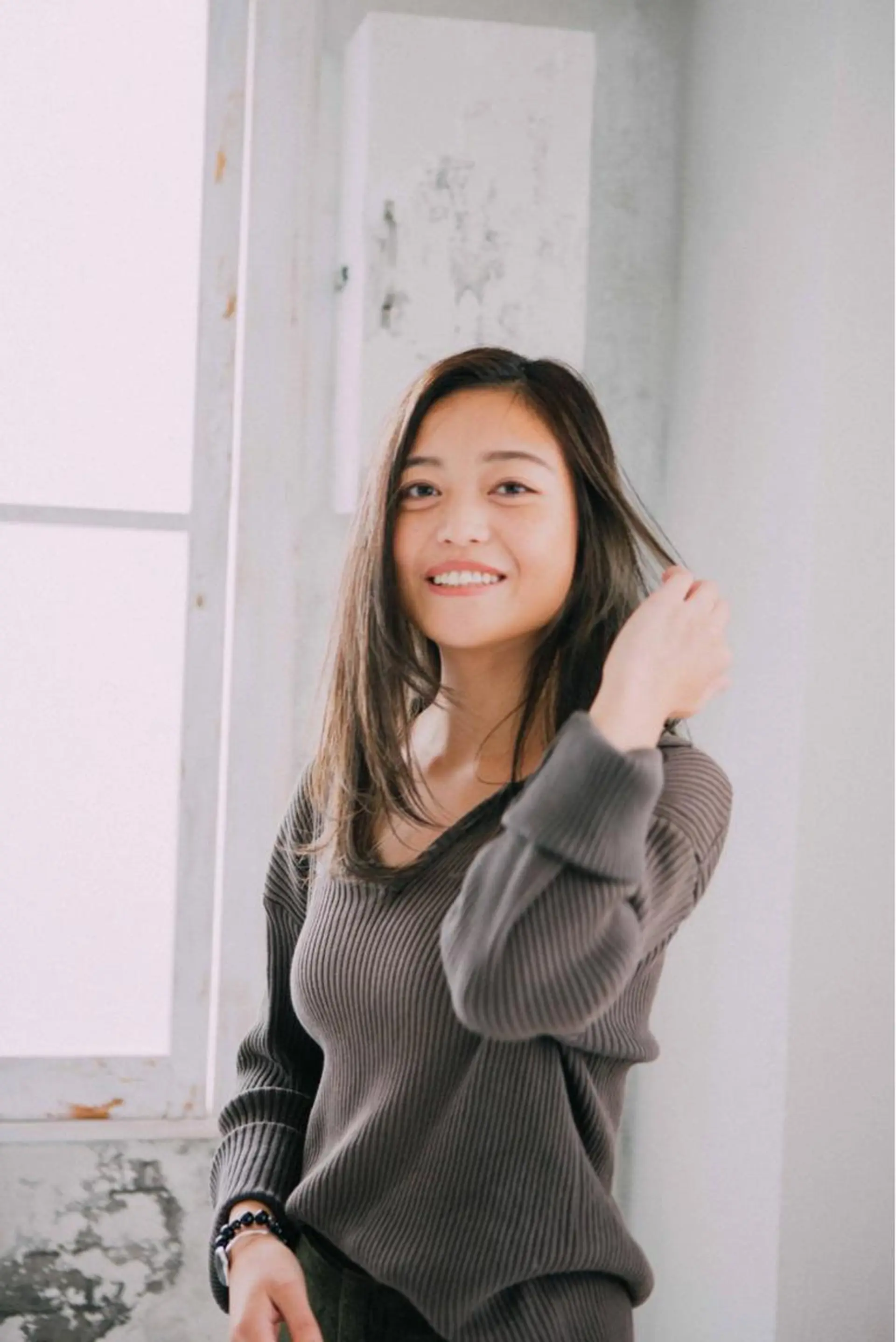 セミロング カット 縮毛矯正 中田  翔のヘアスタイル