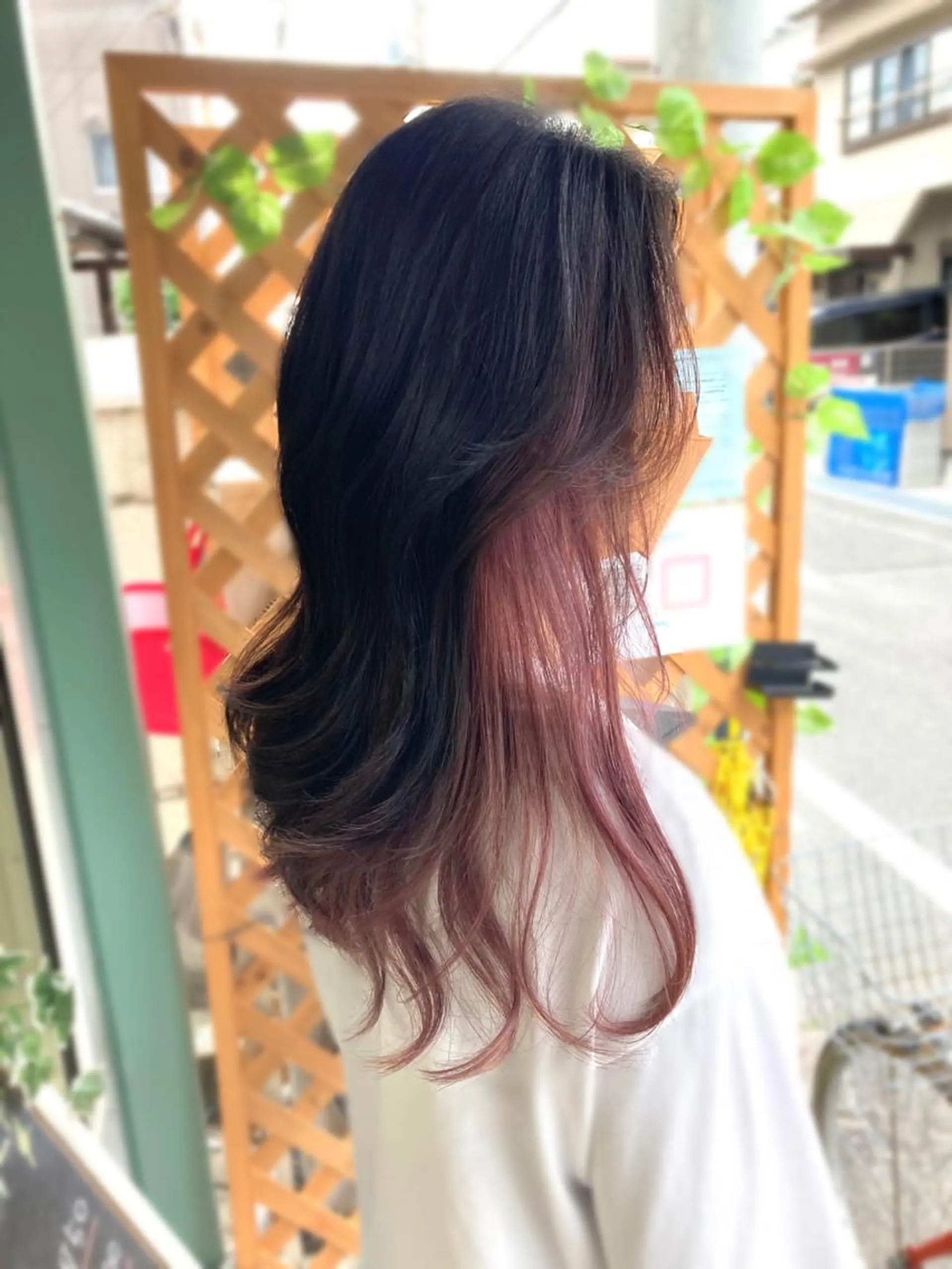 ロング カラー パーマ ヘアアレンジ インナーカラー ピンクカラー AIM所属・髪質改善✧︎エステ 💎AIM【アイム】のヘアスタイル