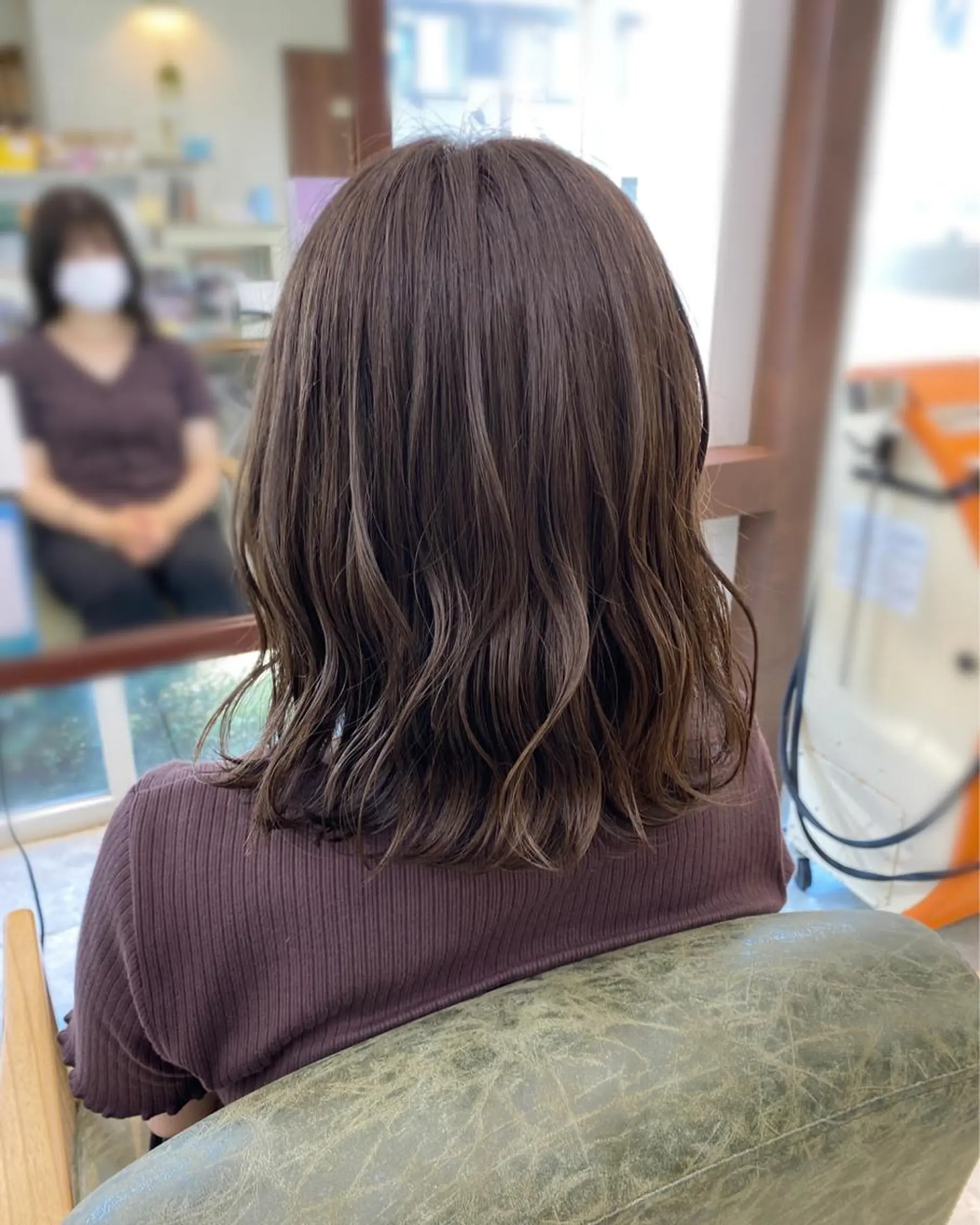 セミロング カット ヘアカラー Number CHIHIROのヘアスタイル