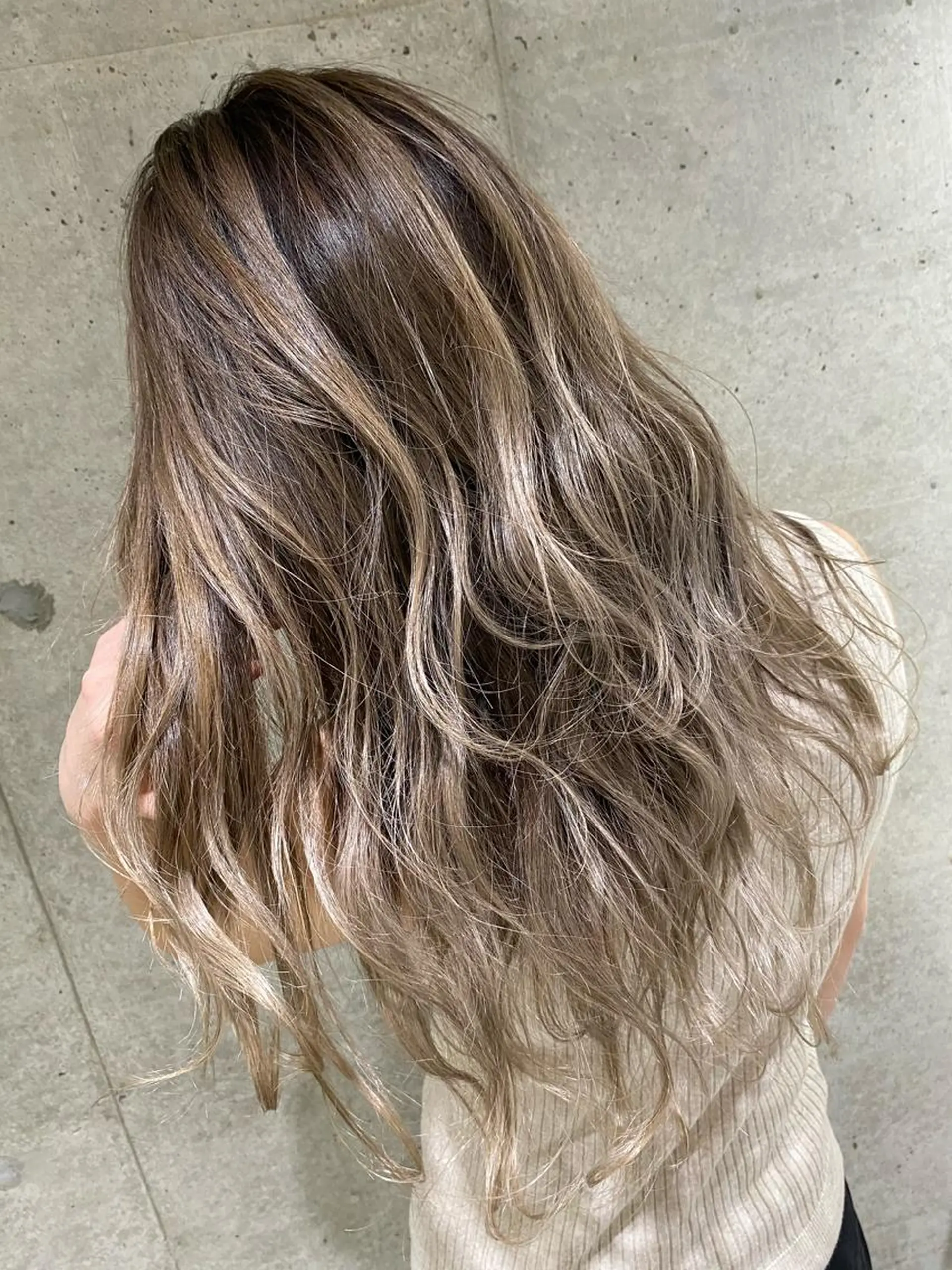 セミロング カラー ヘアカラー LA KING GINZA TOKYO所属・🧡ショートの達人 🧡SHOのヘアスタイル