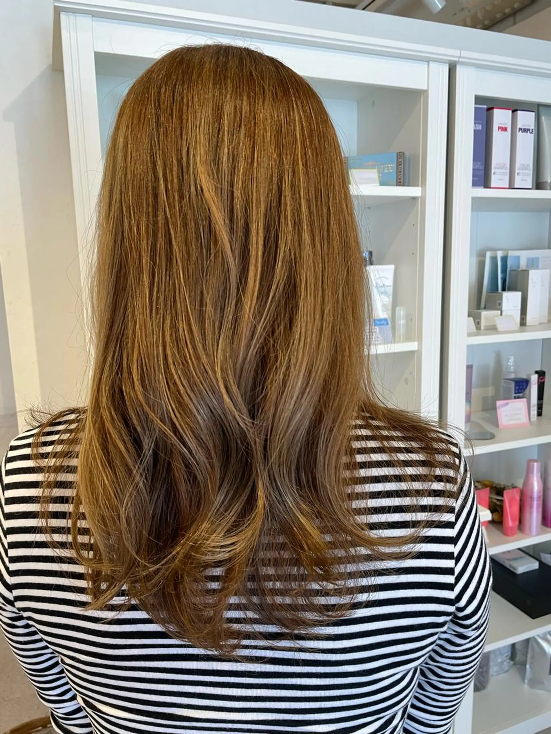 カラー ヘアカラー 和田 真依のヘアスタイル