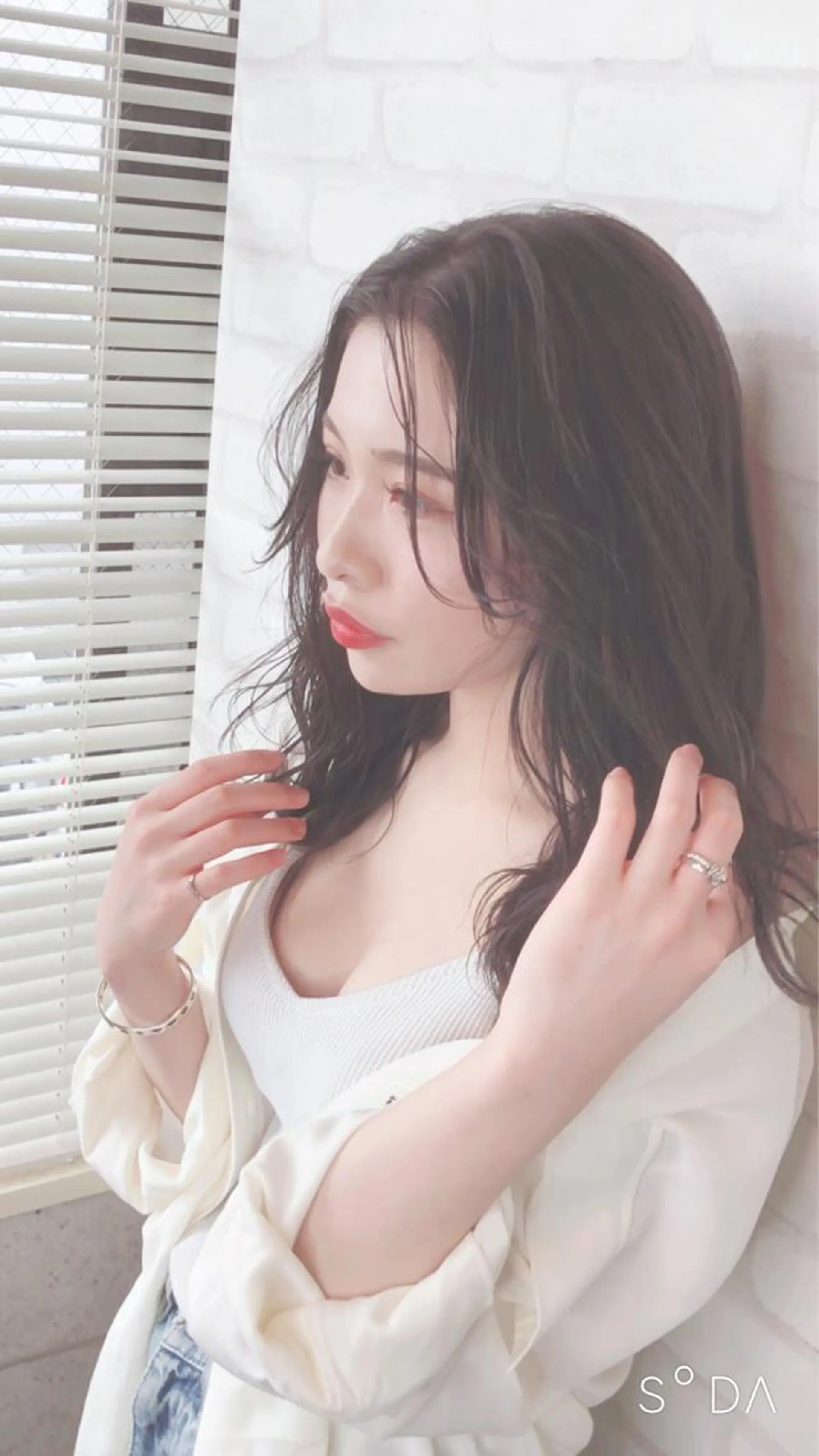 セミロング カラー パーマ ヘアアレンジ メンズ キッズ ネイル マツエク・マツパ カット ヘアカラー トリートメント premier modelsのヘアスタイル