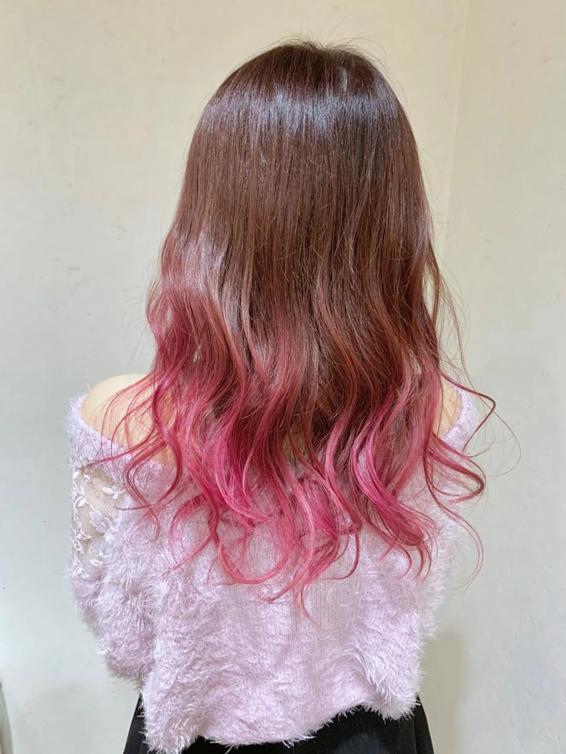 セミロング カラー パーマ ヘアアレンジ グラデーションカラー ピンクカラー ヘアカラー トリートメント filo byFeria渋谷所属・縮毛矯正/美髪 髪質改善/石田幸輔のヘアスタイル