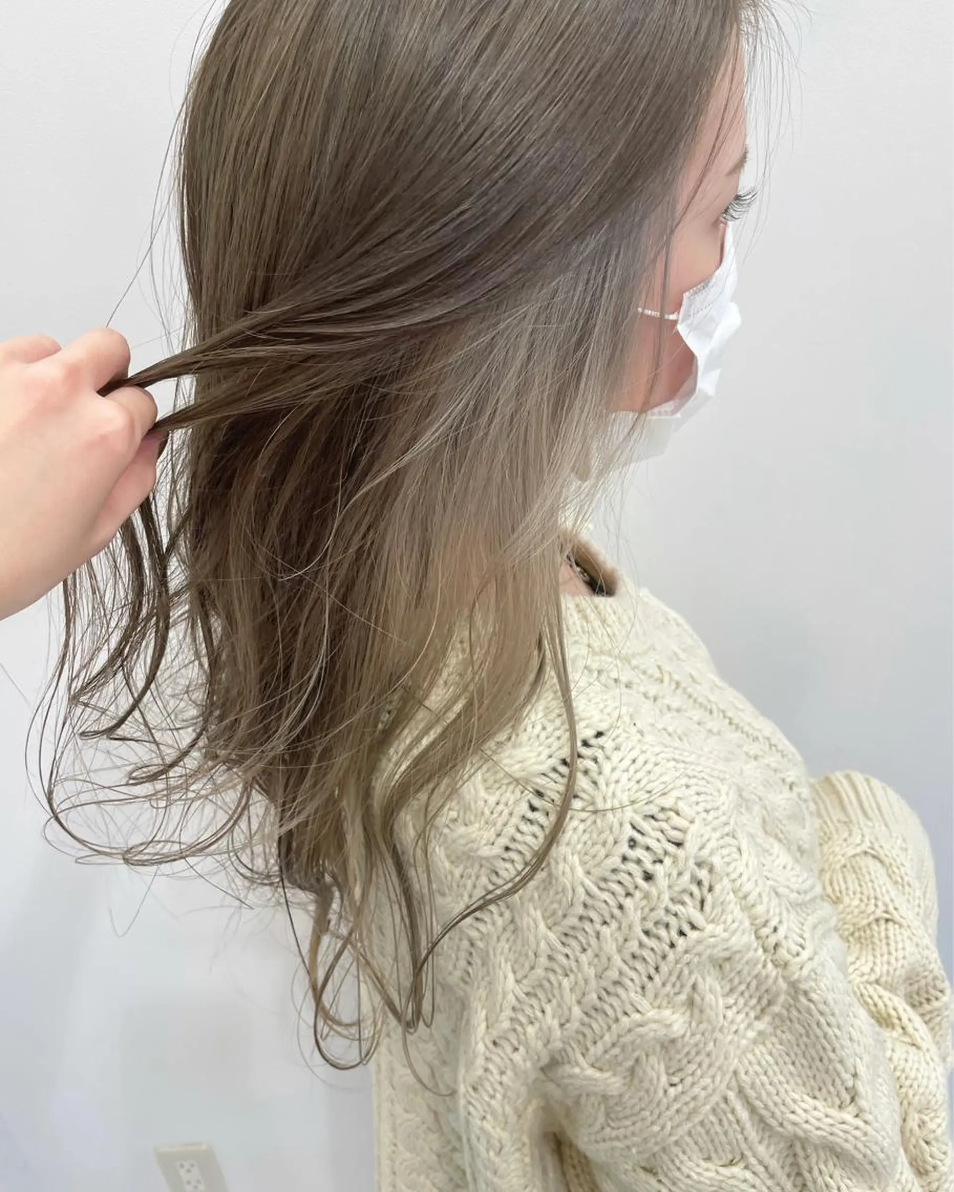 ロング カラー ベージュカラー インナーカラー ホワイトベージュ LIG daimyo所属・宮本 円のヘアスタイル