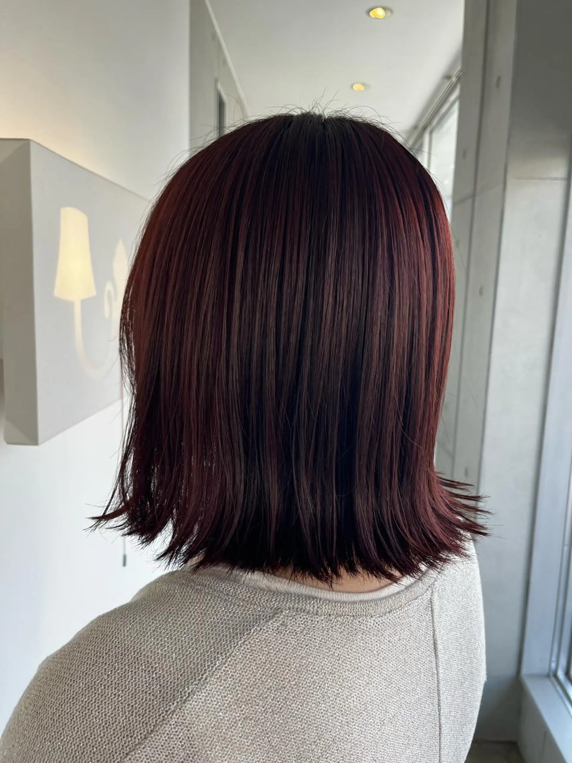 ミディアム パープルカラー sharon所属・おせ ちさとのヘアスタイル