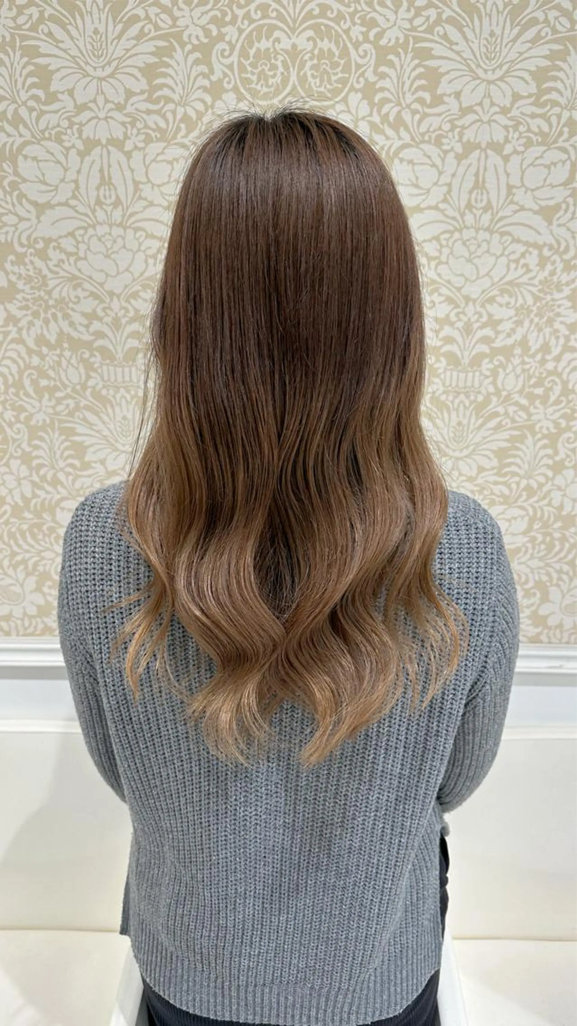 ロング 暖色系カラー🍊 オオネヨシナリのヘアスタイル