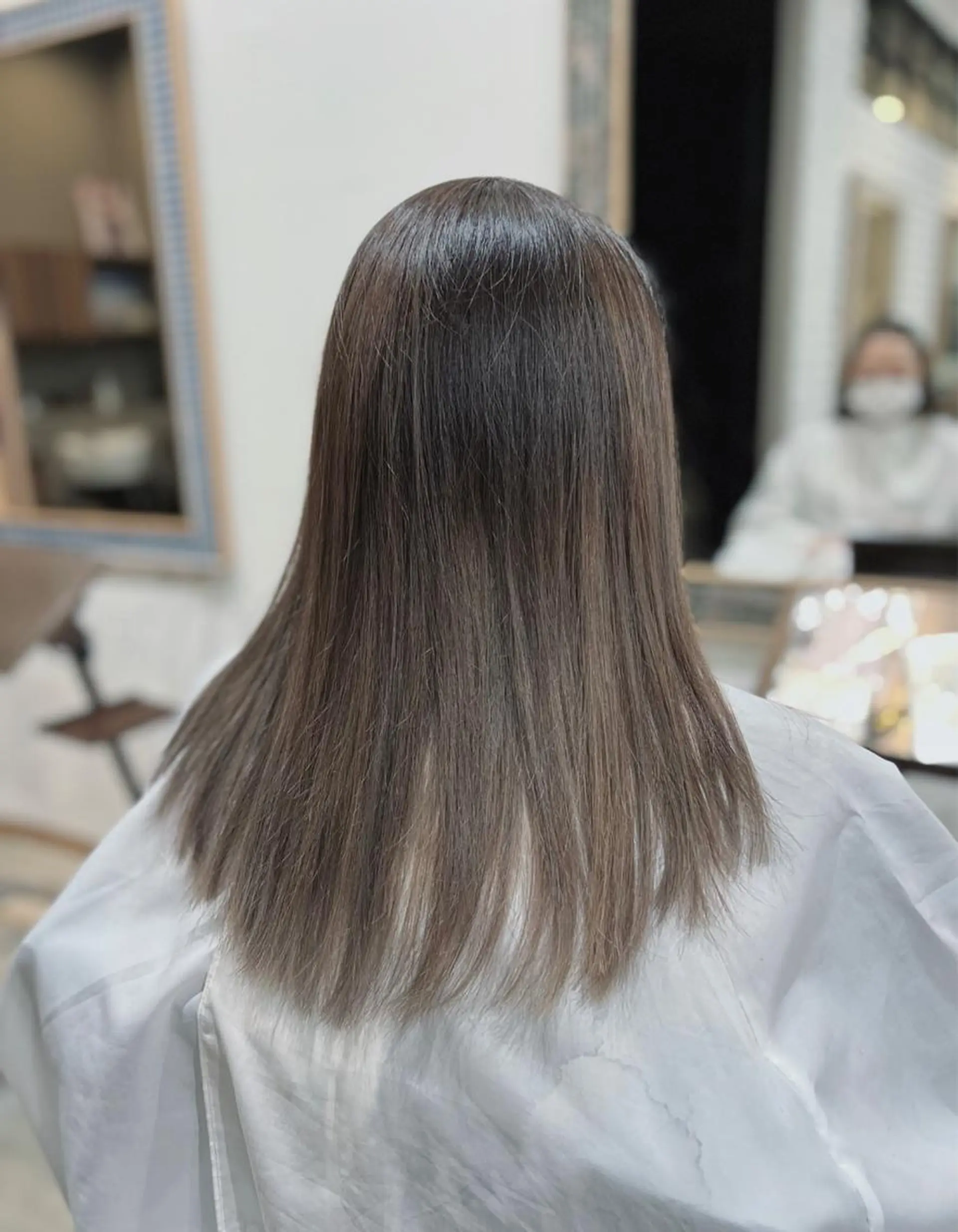 ロング カラー ヘアアレンジ キッズ バレイヤージュ ベージュカラー ブリーチ ケアブリーチ 透明感カラー カット ヘアカラー トリートメント 五反田　美容院☆張 明星☆韓国ヘアのヘアスタイル