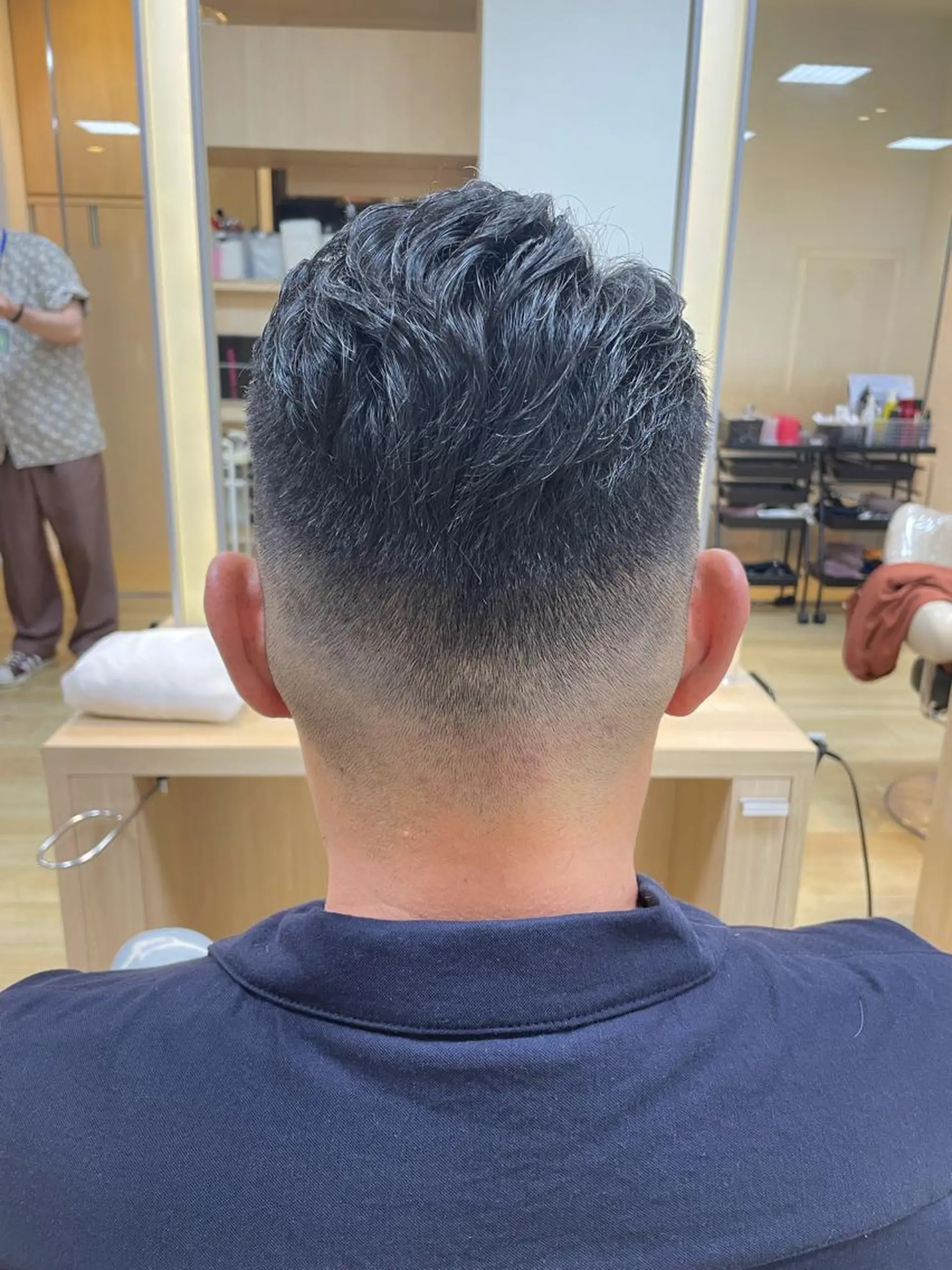 ショート メンズ フェードカット スキンフェード Men's hair salon First 中百舌鳥店所属・First なかもず 店 YUKIのヘアスタイル