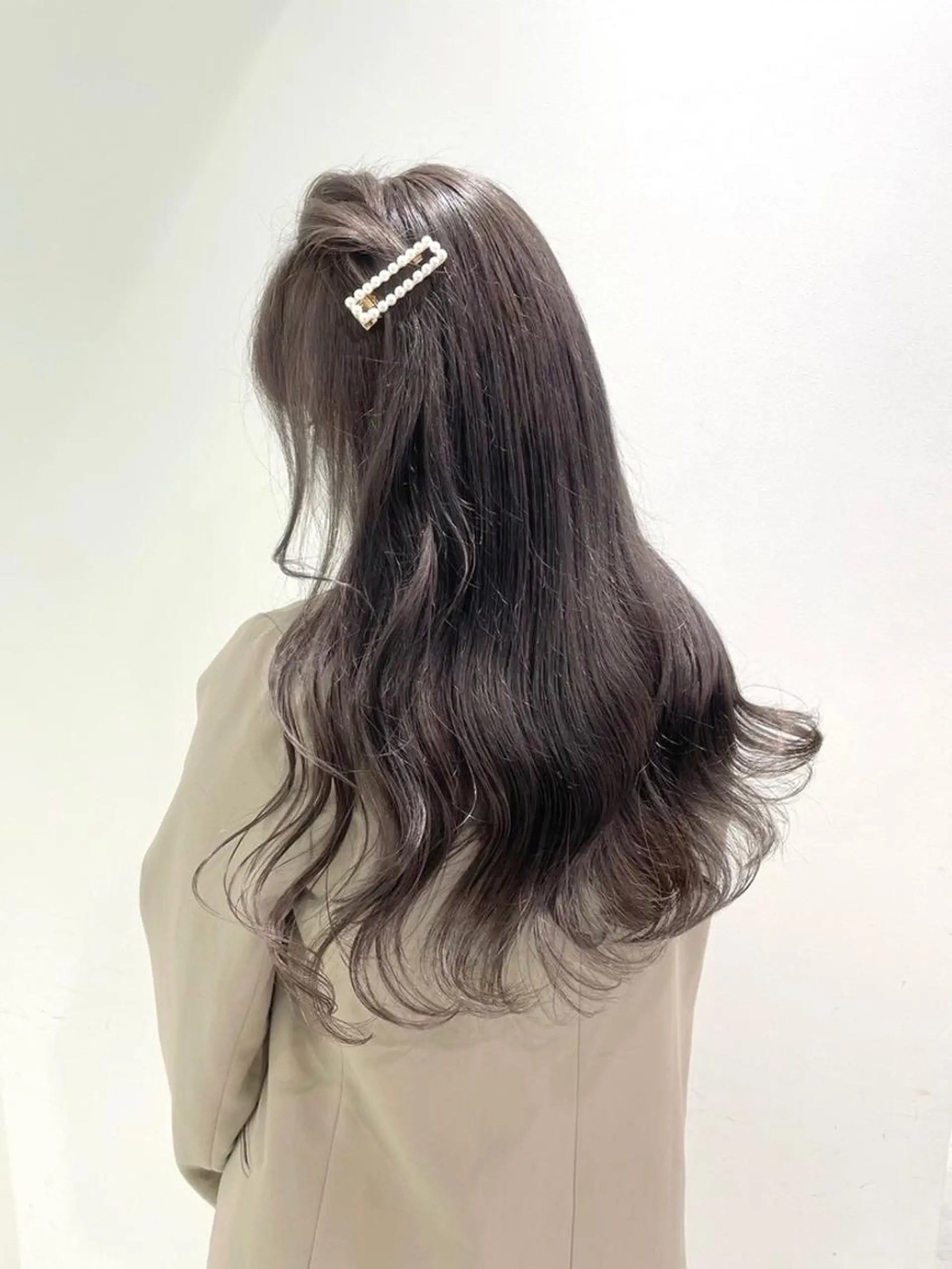 カラー カット ヘアカラー トリートメント ヘッドスパ ヘアセット 期間限定🪞 似合わせベージュ🧸のヘアスタイル