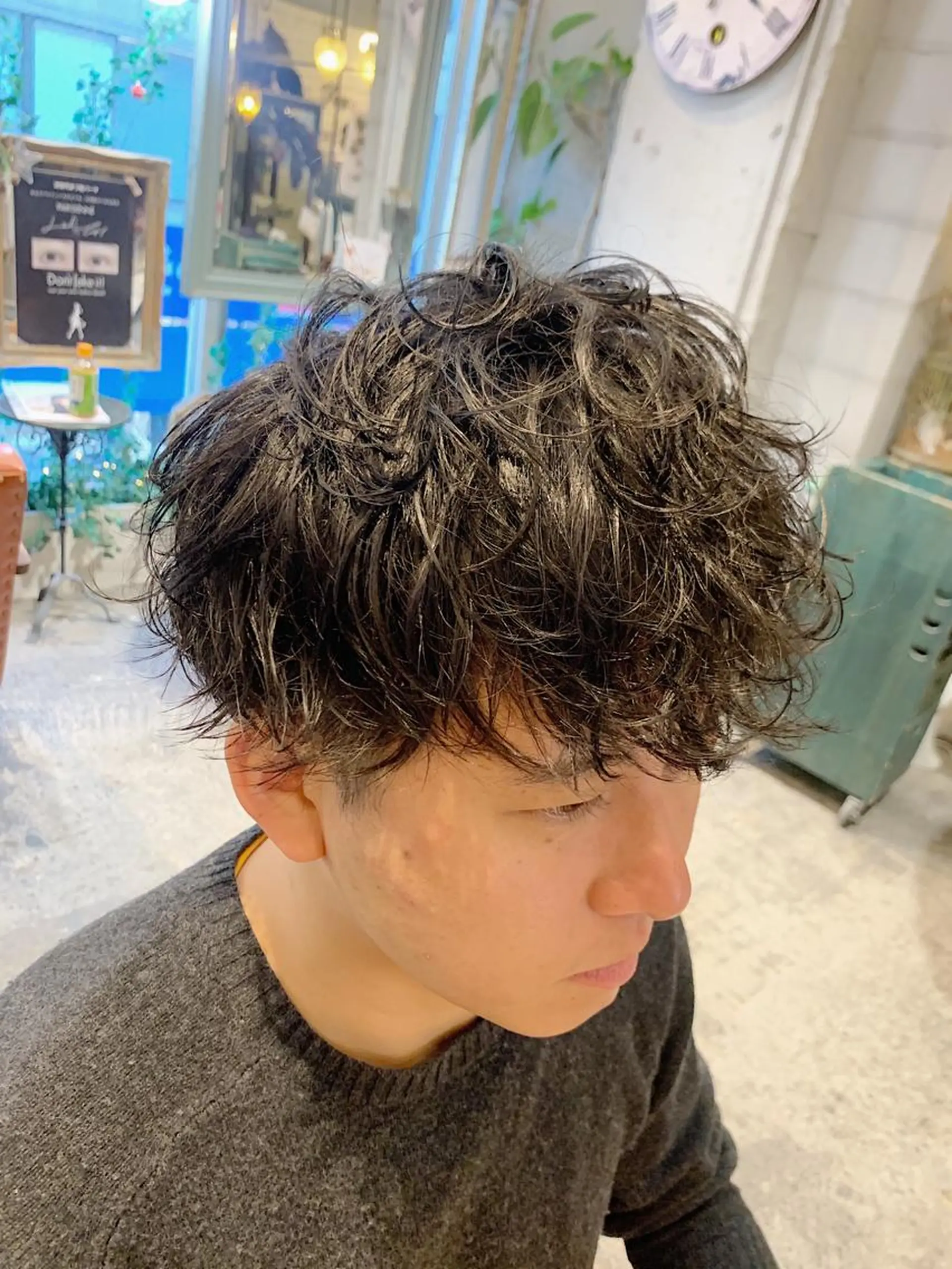 ショート メンズ 似合せハイライト💡 木下翔太のヘアスタイル