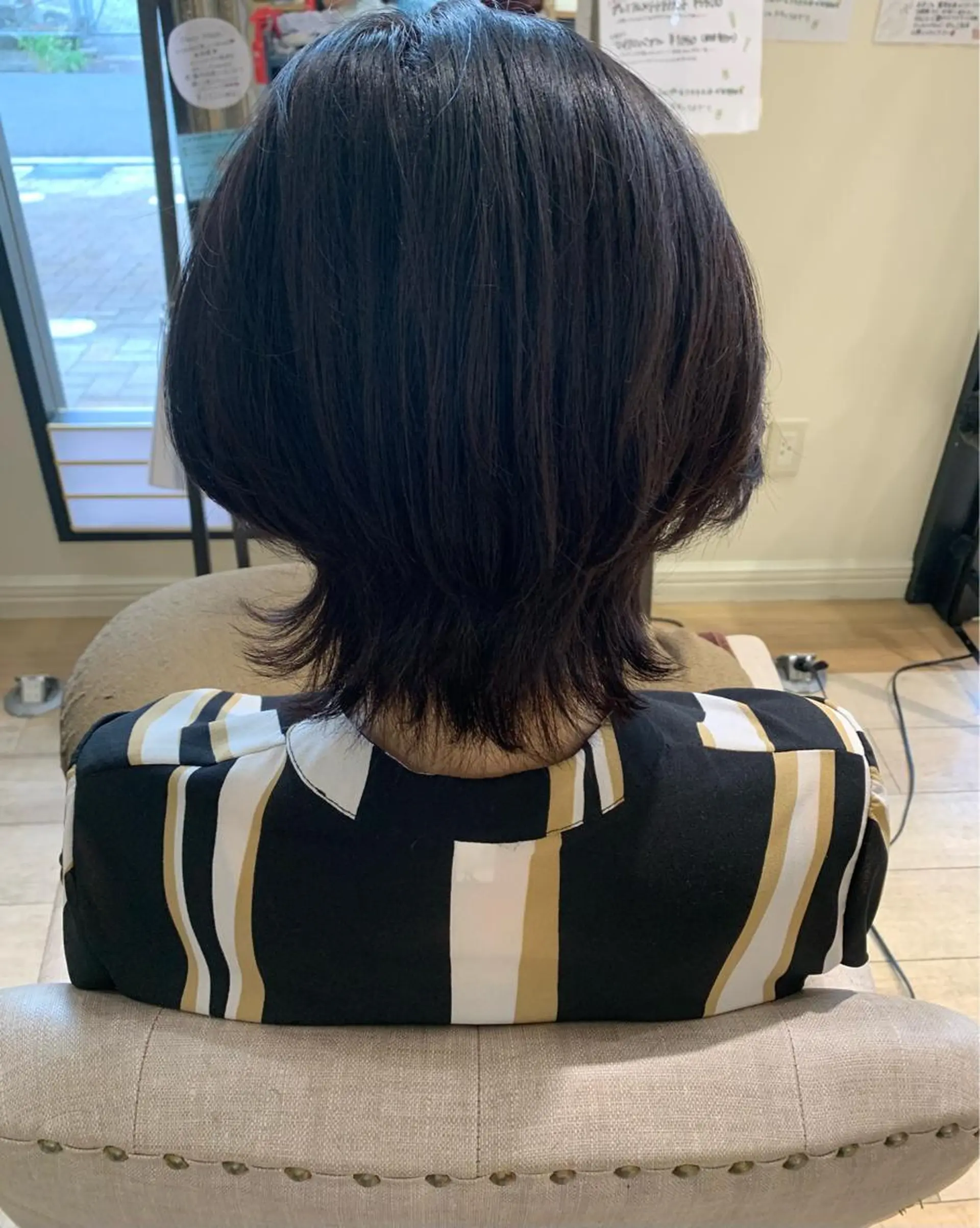 ミディアム カラー ミディアムレイヤー レイヤーカット カット ヘアカラー トリートメント 上田 紗也のヘアスタイル