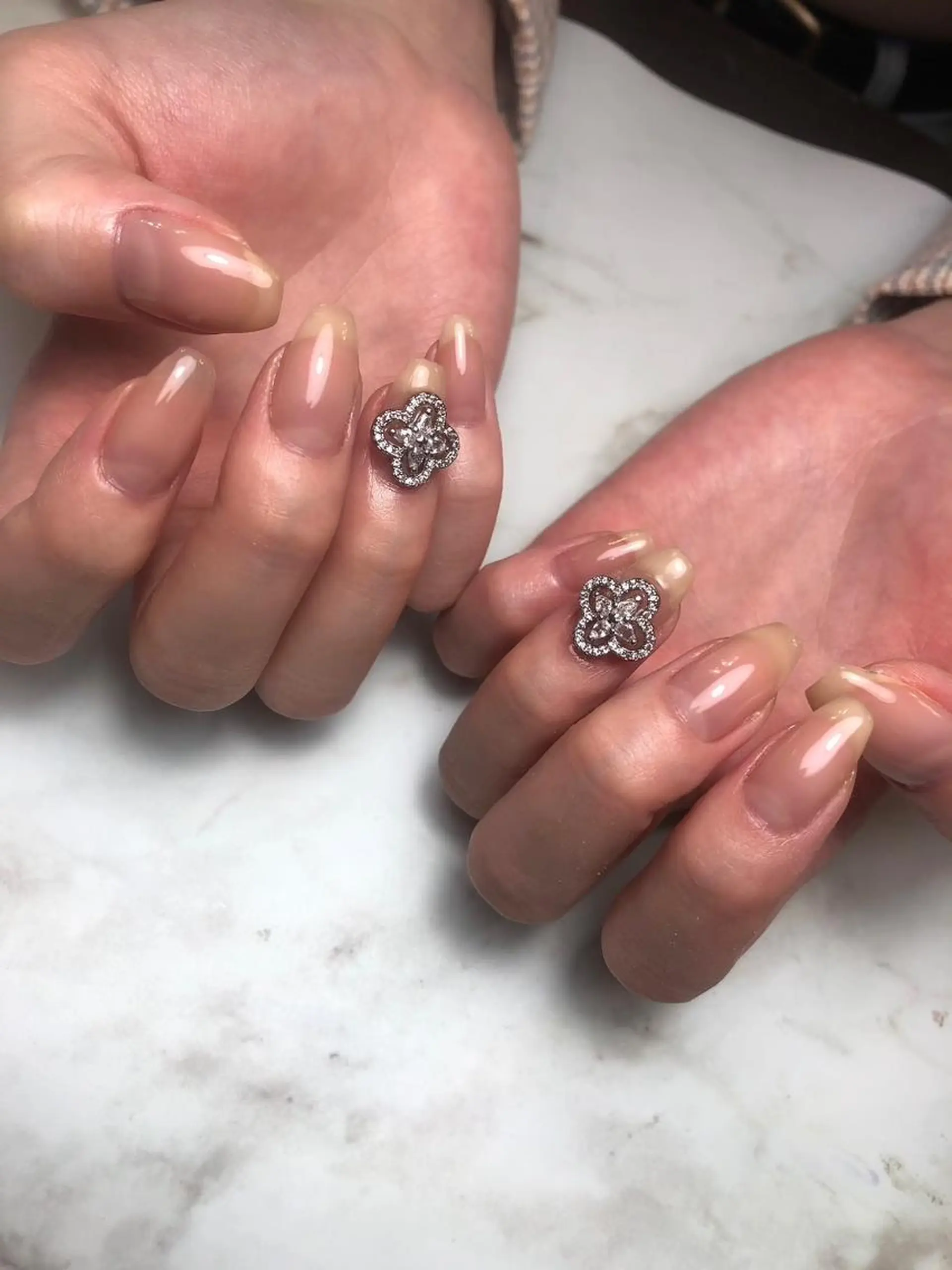 ネイル ハンドネイル Ellie Nail Honamiのネイルデザイン