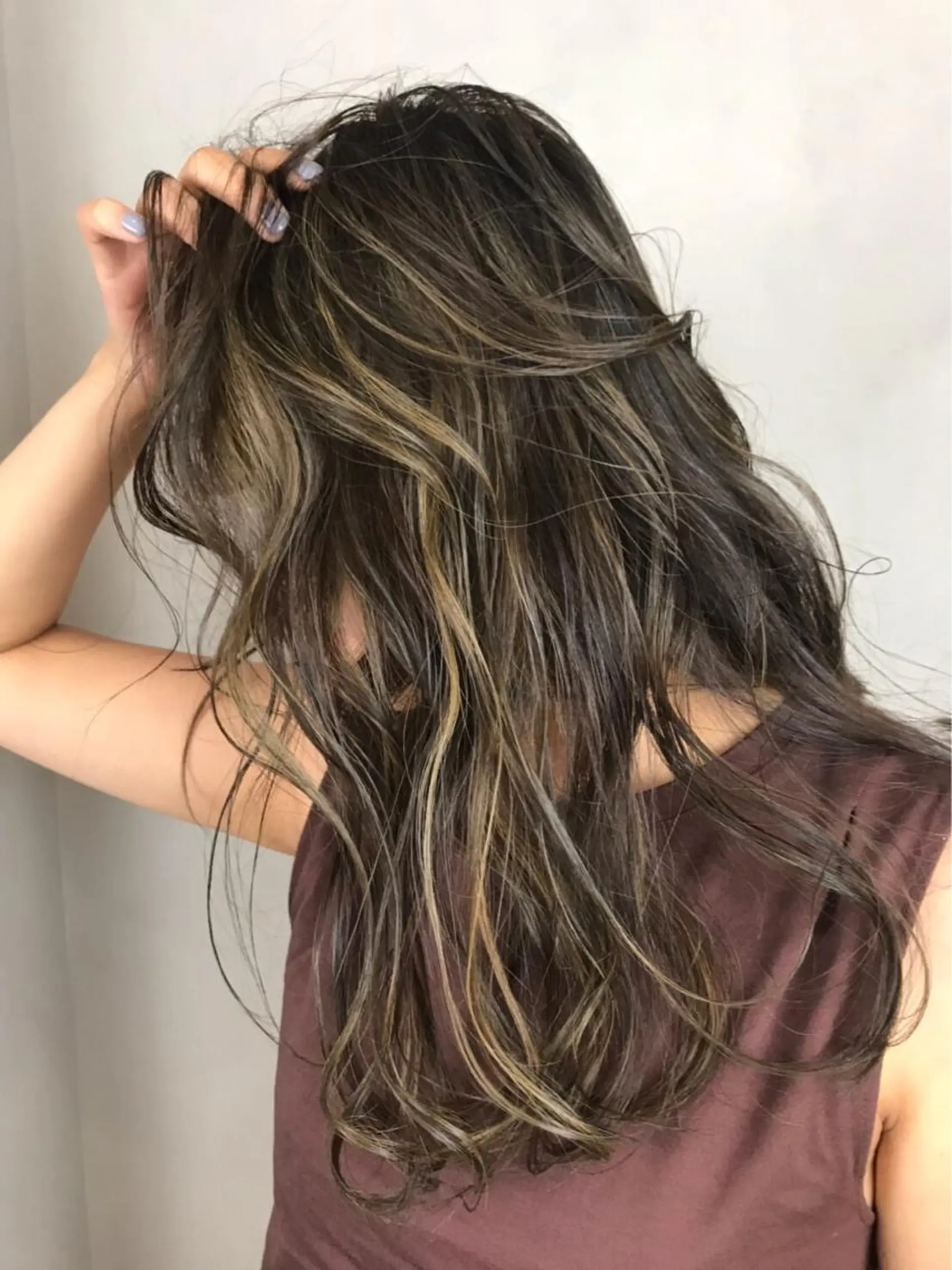 セミロング カラー ハイライトカラー ハイライト レイヤーカット トリートメント ヘアカラー L’atelier BROCANTE (ラトリエ ブロカント)所属・BROCANTE立川 karasawa.nのヘアスタイル