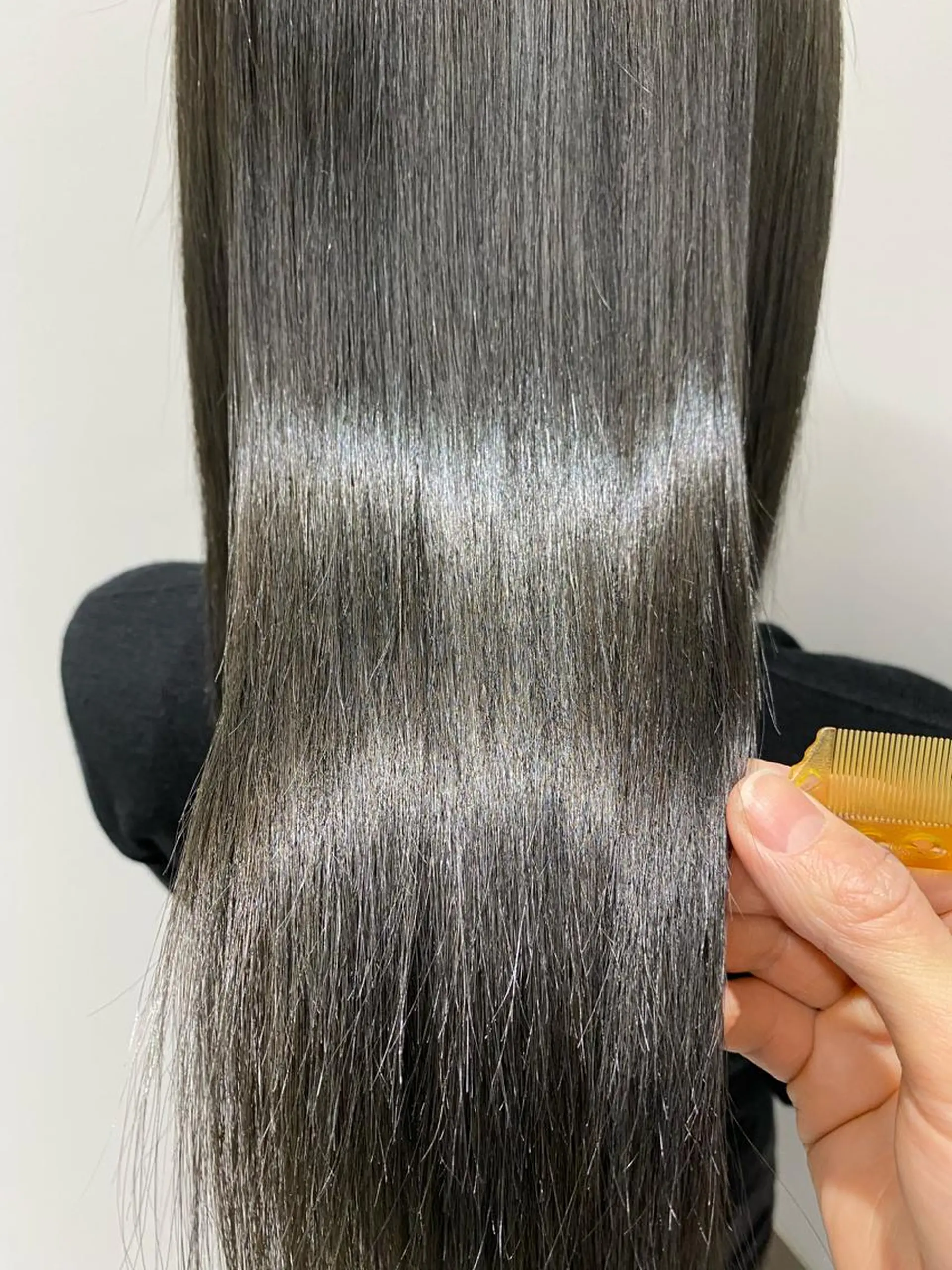 セミロング カラー 髪質改善・育髪サロンABELIA所属・大西 敦之のヘアスタイル
